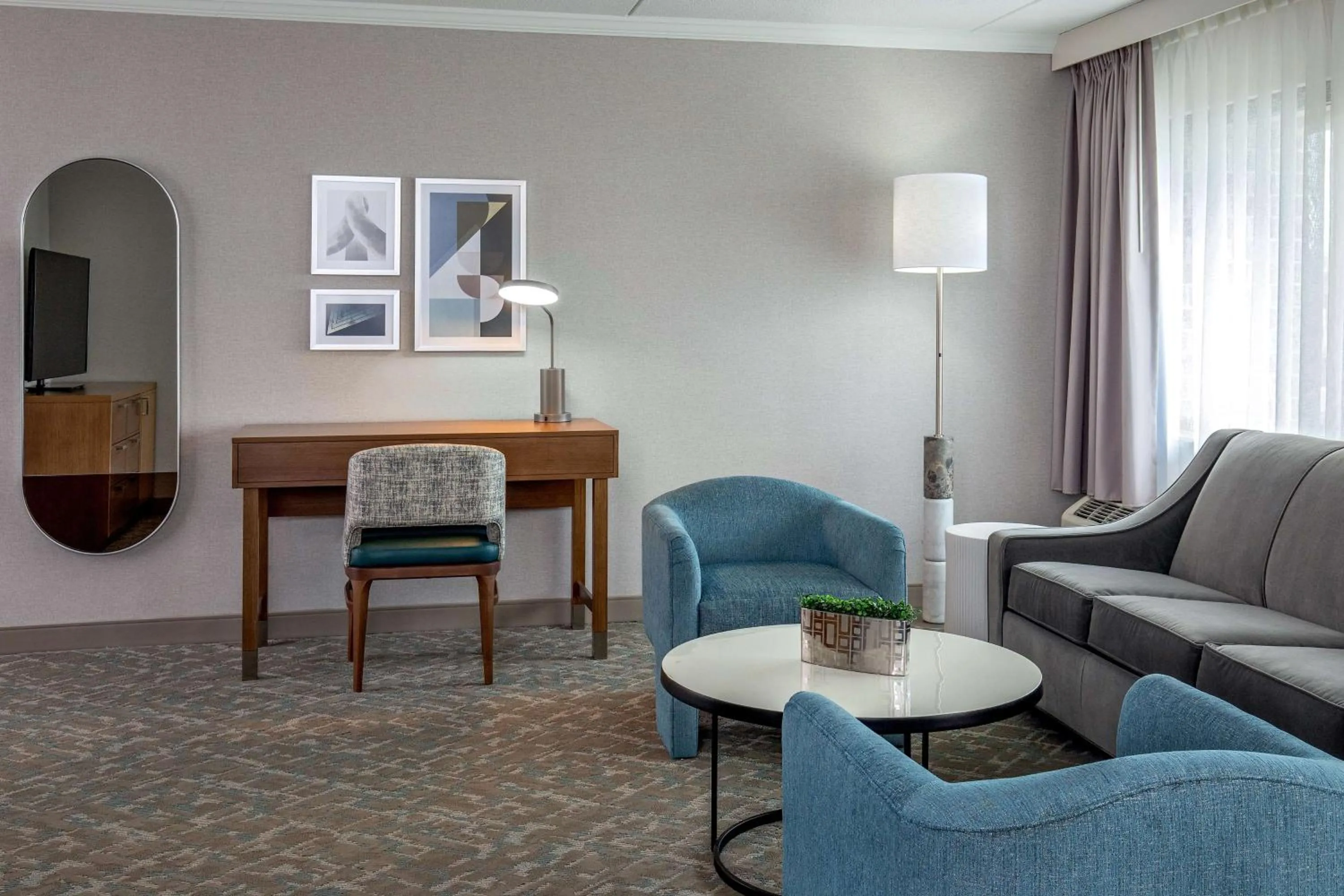 Bedroom in DoubleTree by Hilton Boston/Westborough