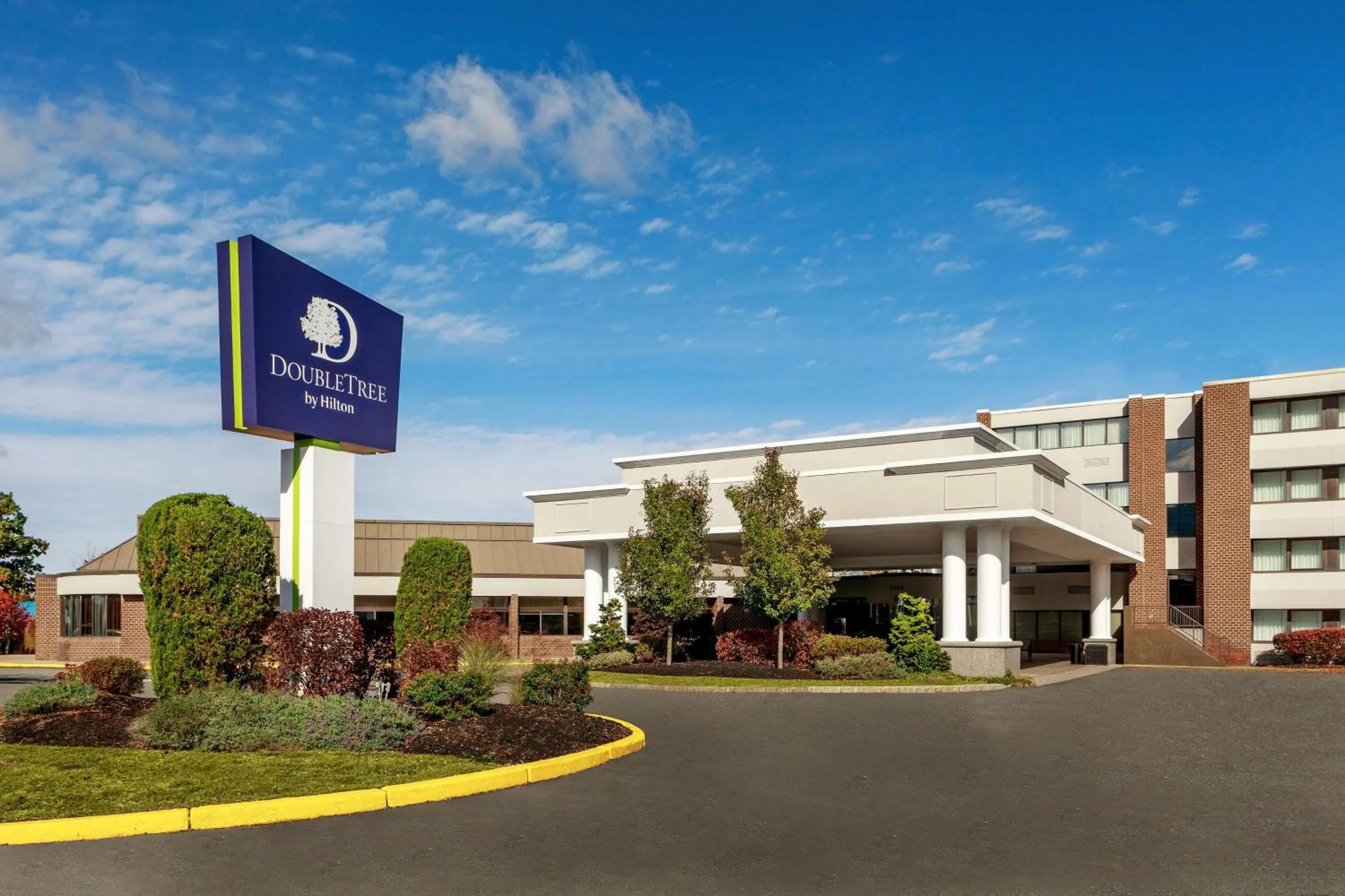 Property building in DoubleTree by Hilton Boston/Westborough