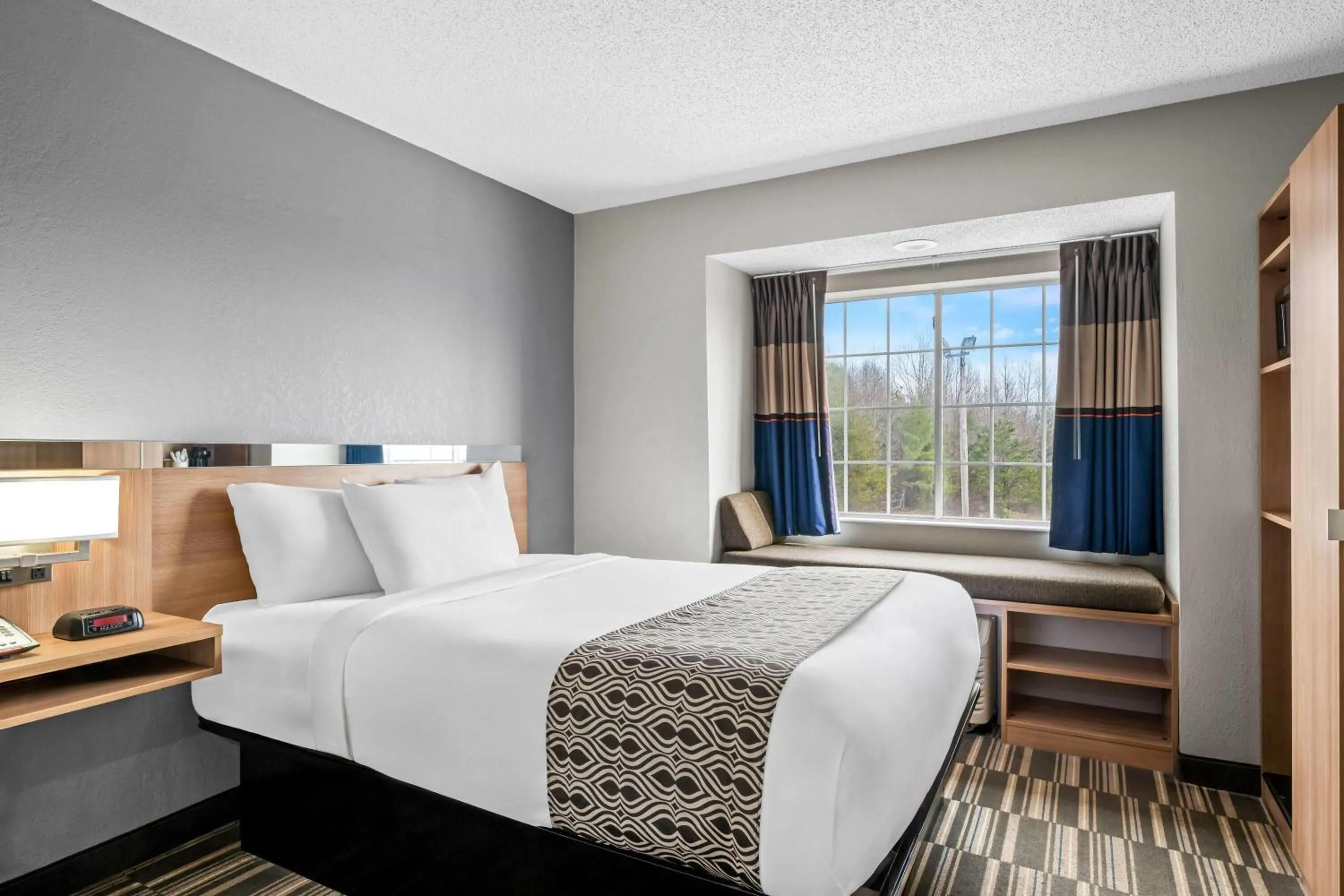 Bed in Microtel Inn & Suites by Wyndham Statesville