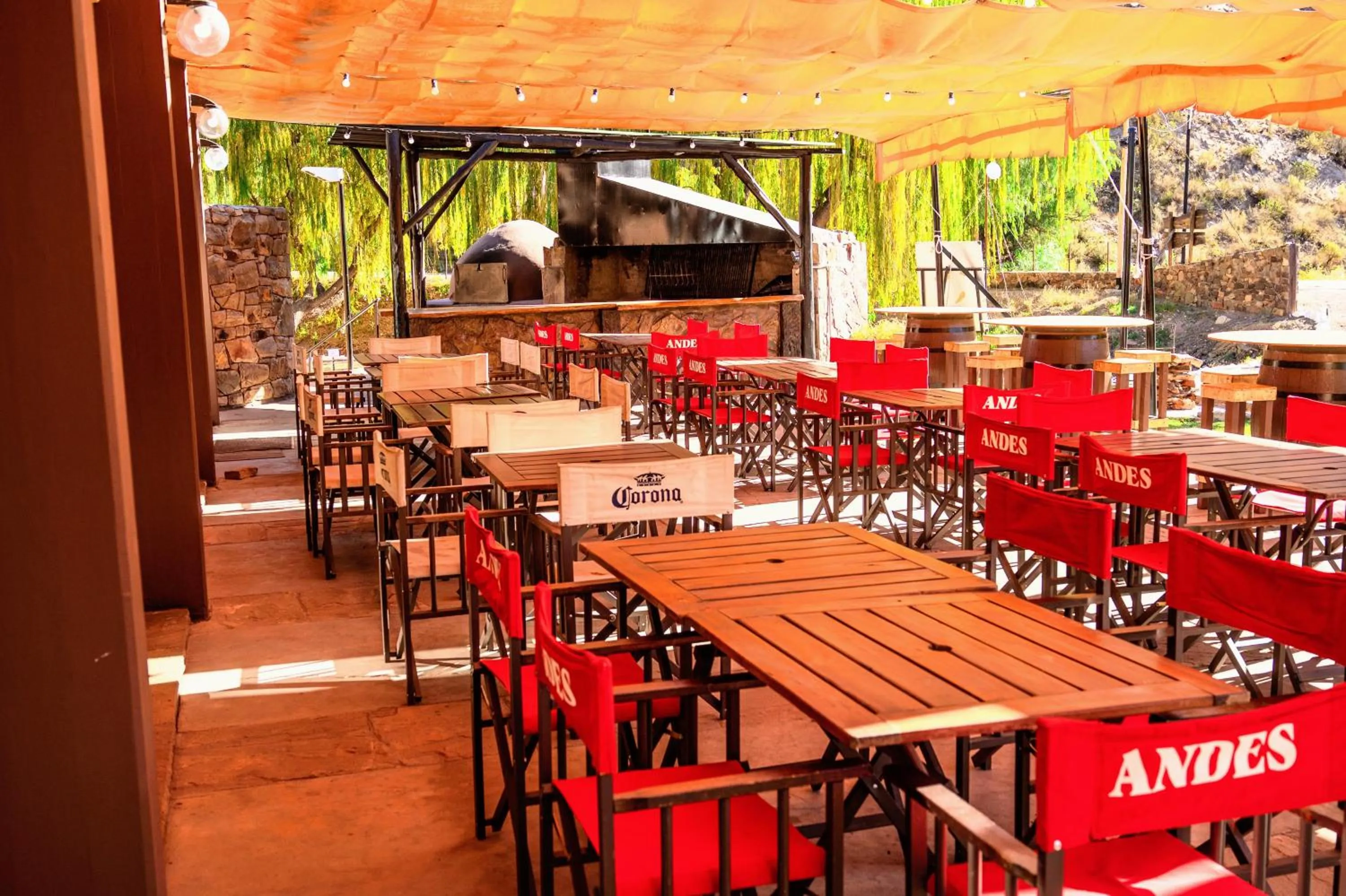 Restaurant/places to eat in Hotel Valle Grande