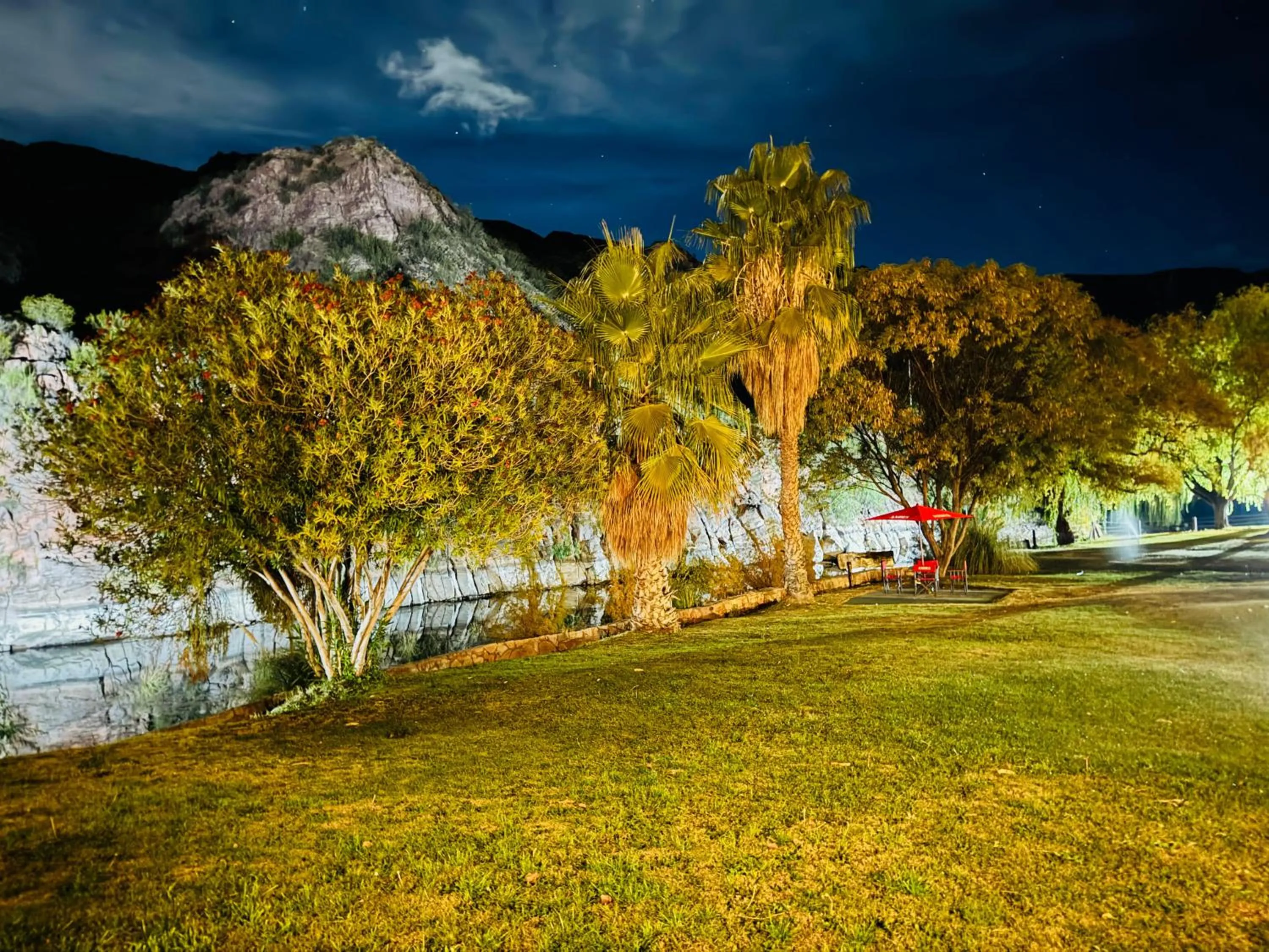 Night in Hotel Valle Grande