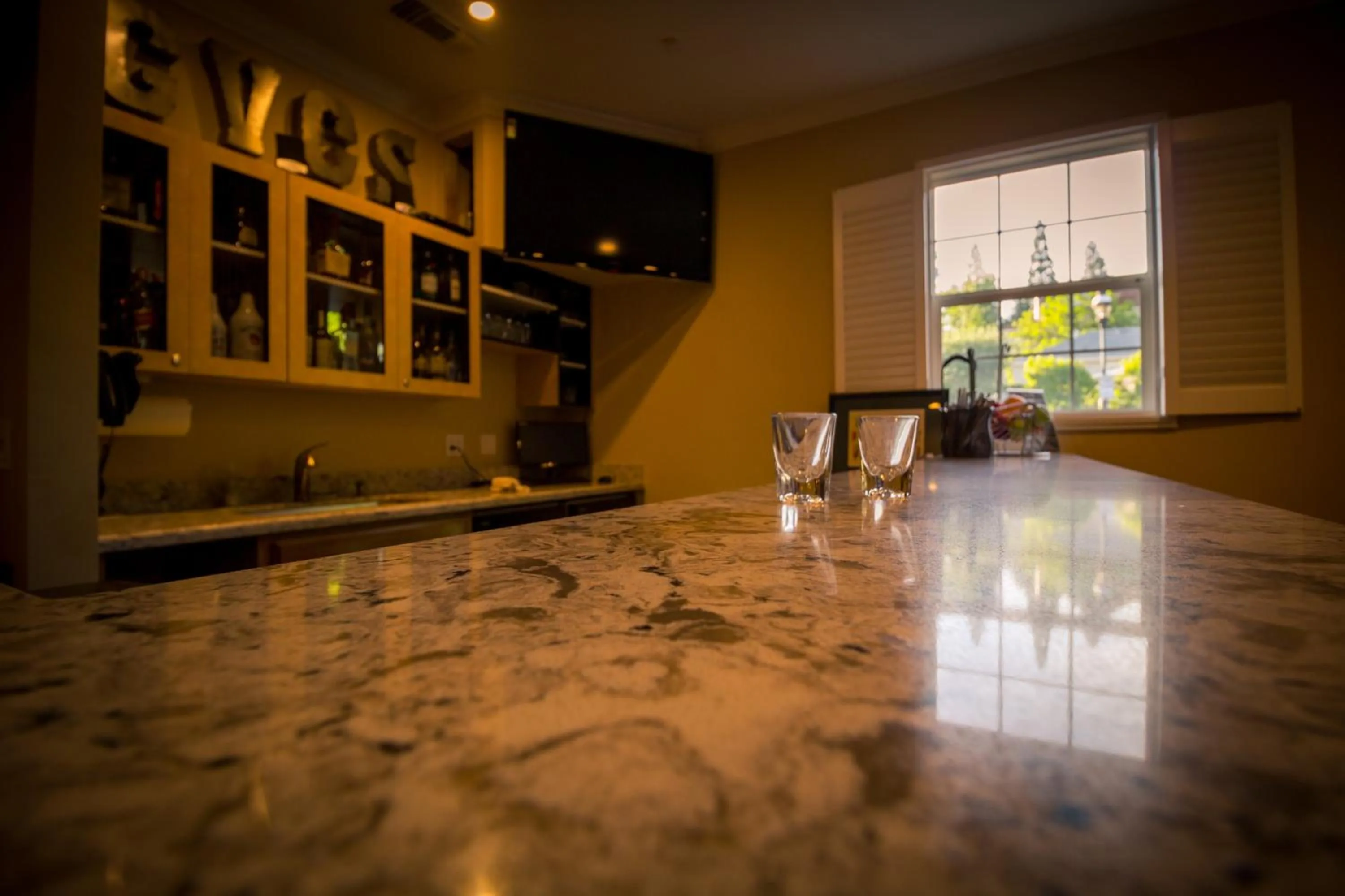 Lounge or bar in Grass Valley Courtyard Suites