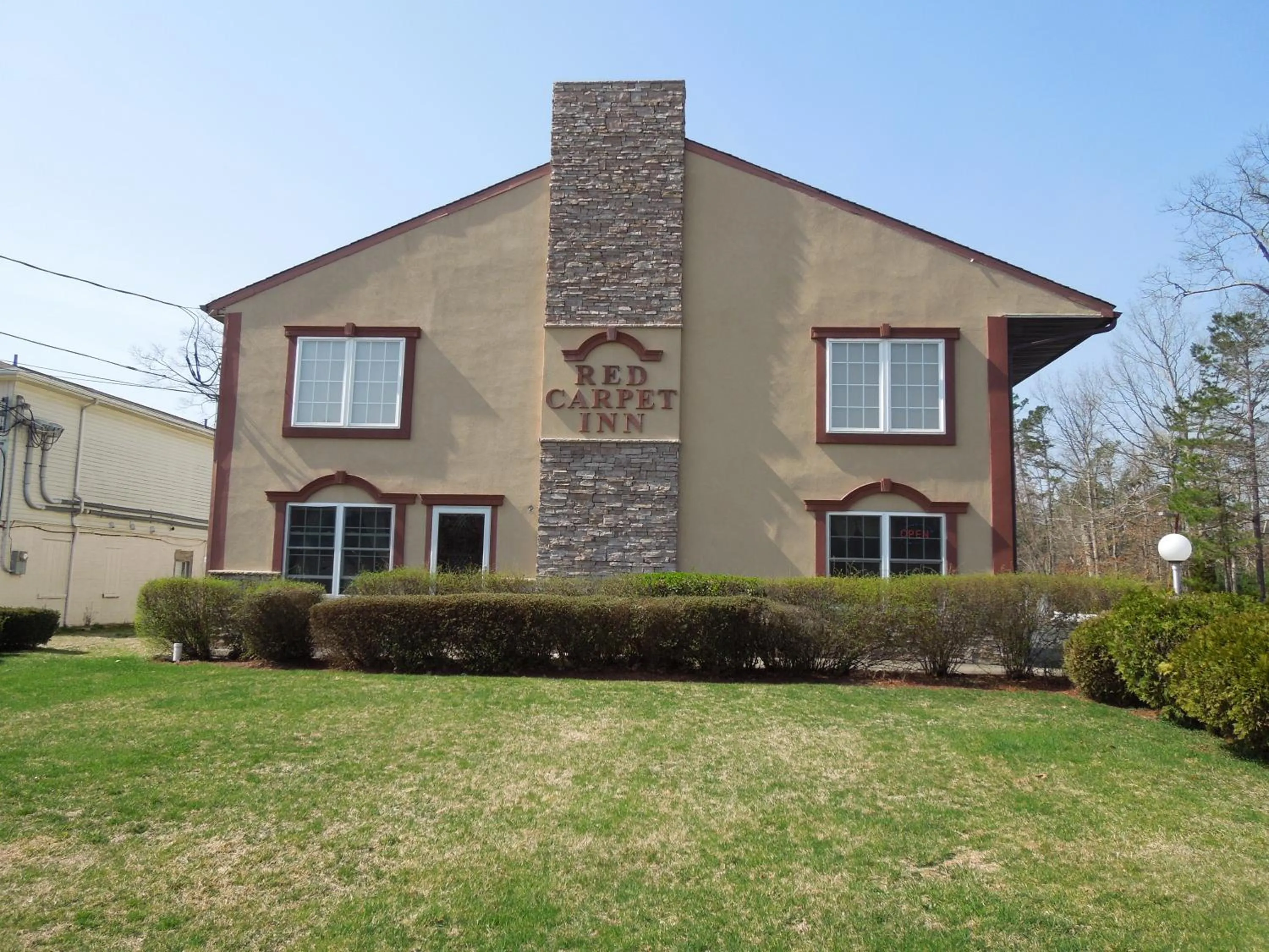 Property building in Red Carpet Inn Absecon