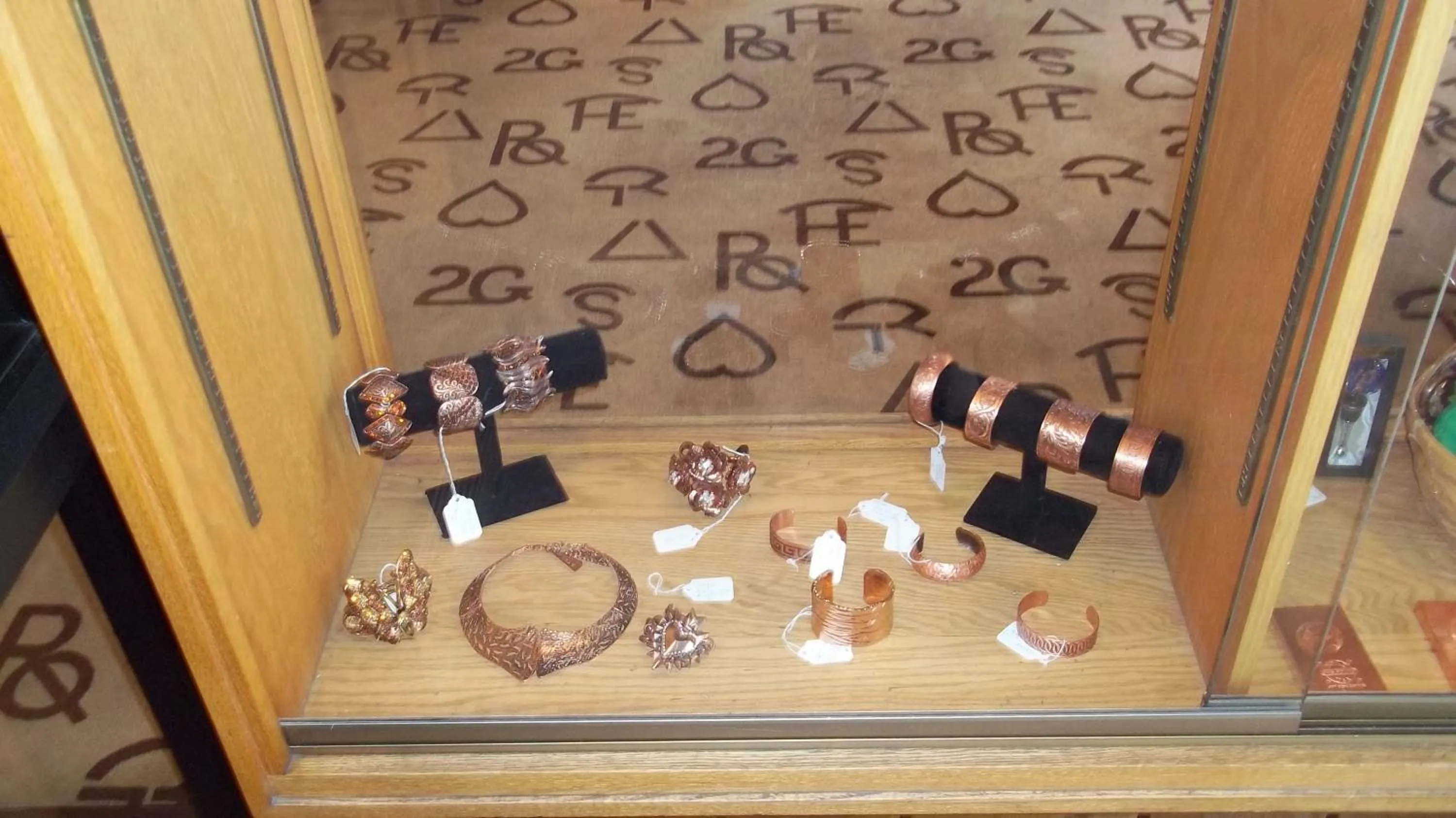 On-site shops in Dude Rancher Lodge