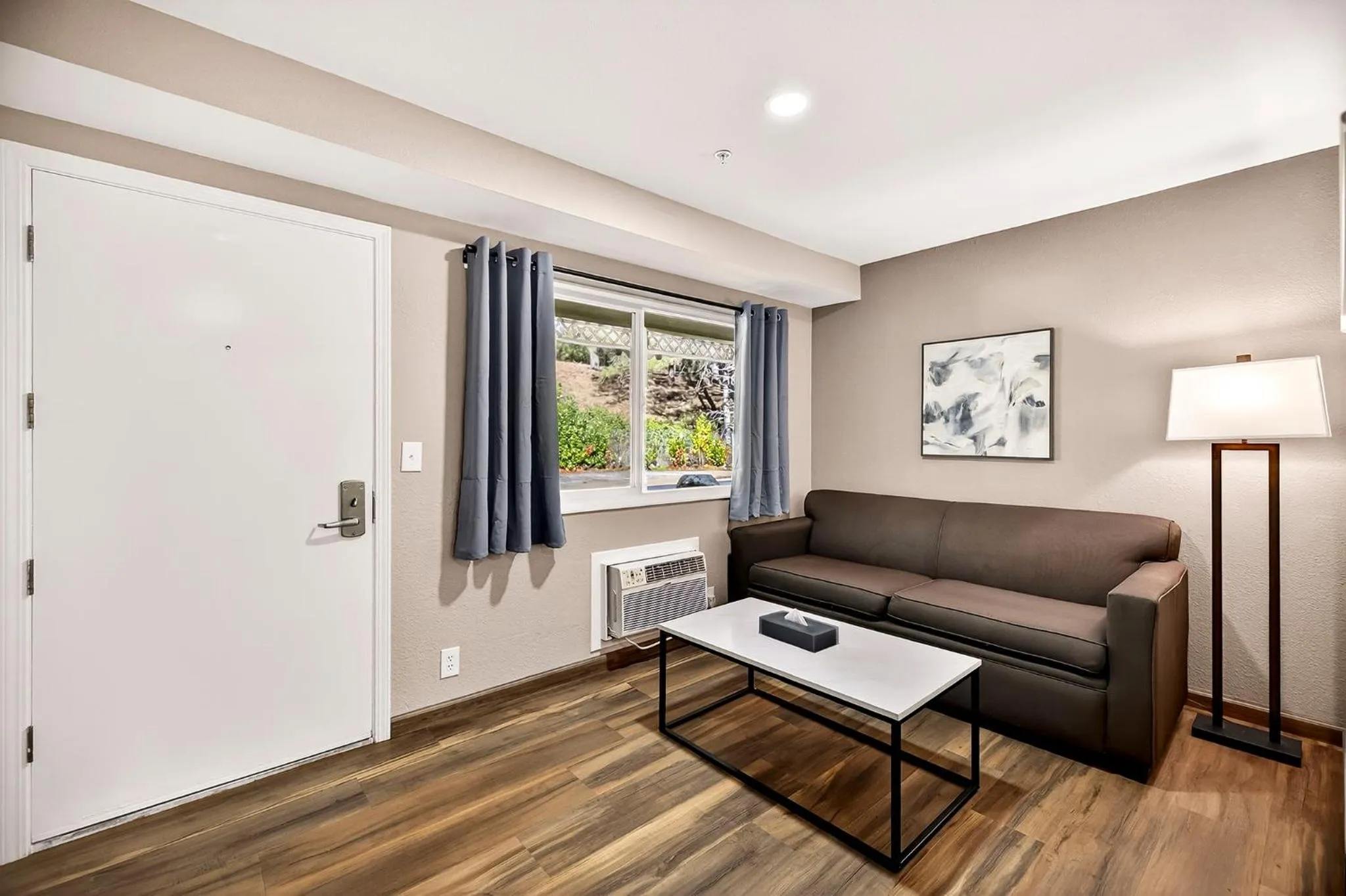 Seating area in Northern Queen Inn