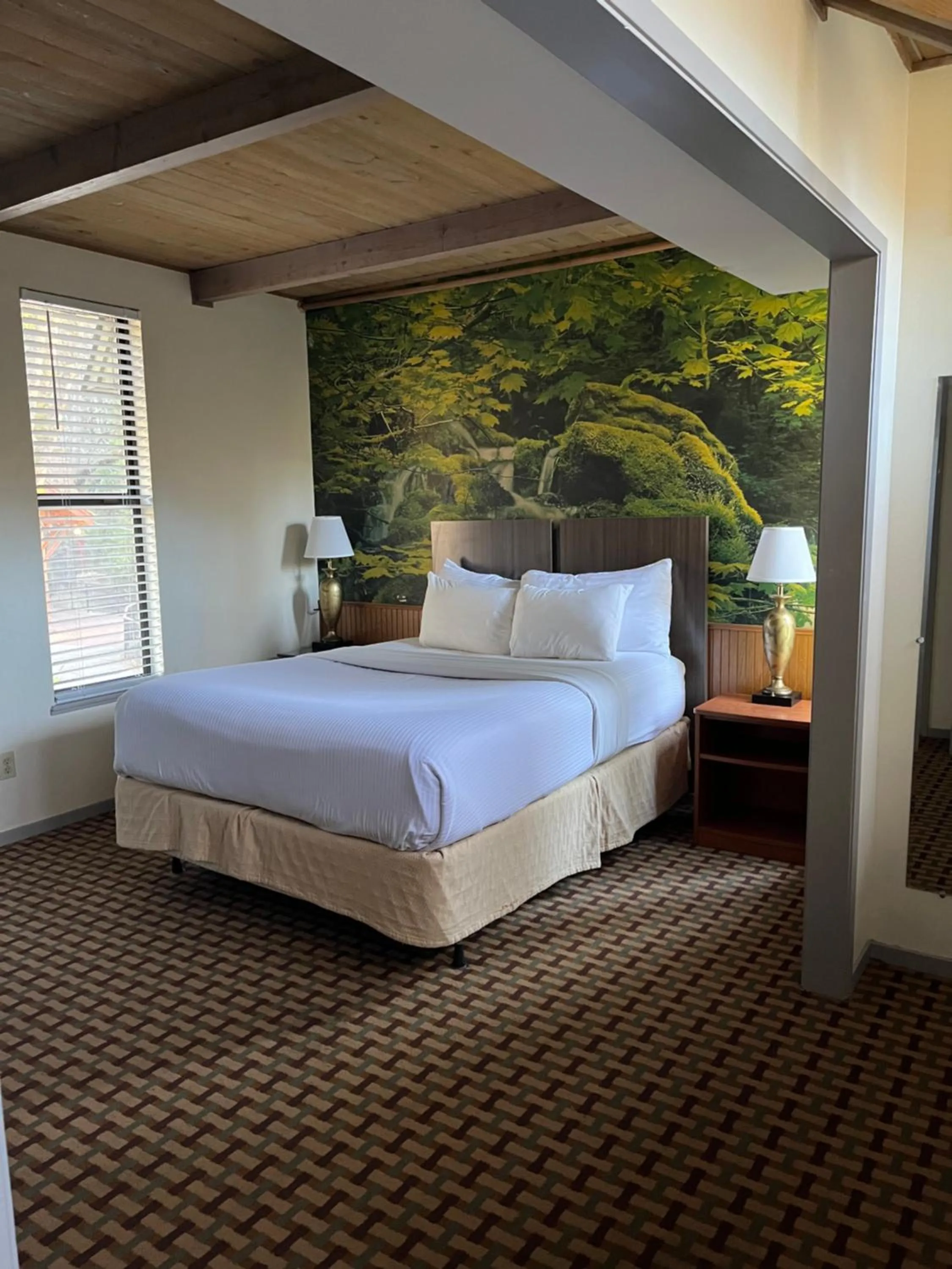 Bed in Northern Queen Inn