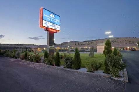 Facade/entrance in Americas Best Value Inn & Suites Klamath Falls