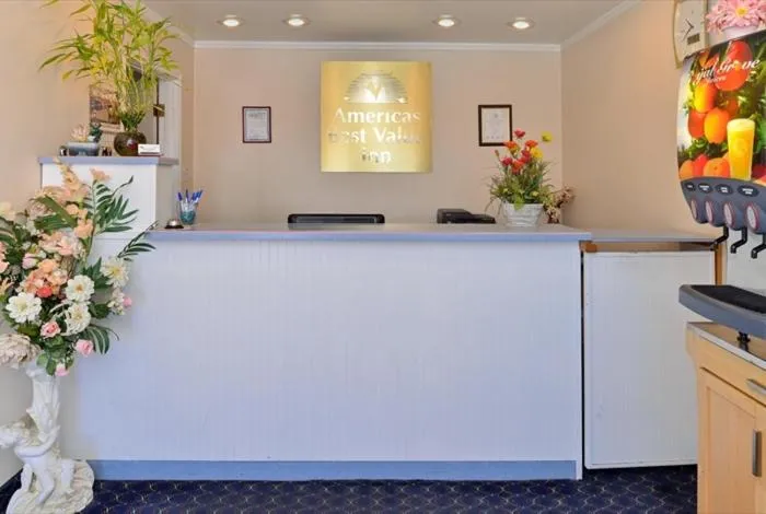 Lobby or reception in Americas Best Value Inn & Suites Klamath Falls