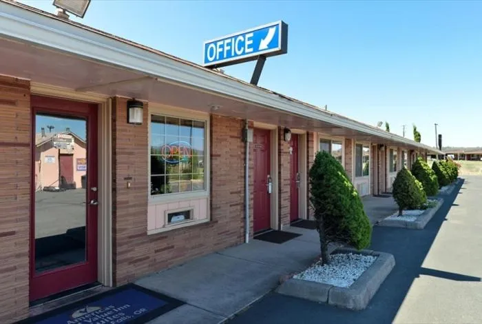 Lobby or reception in Americas Best Value Inn & Suites Klamath Falls