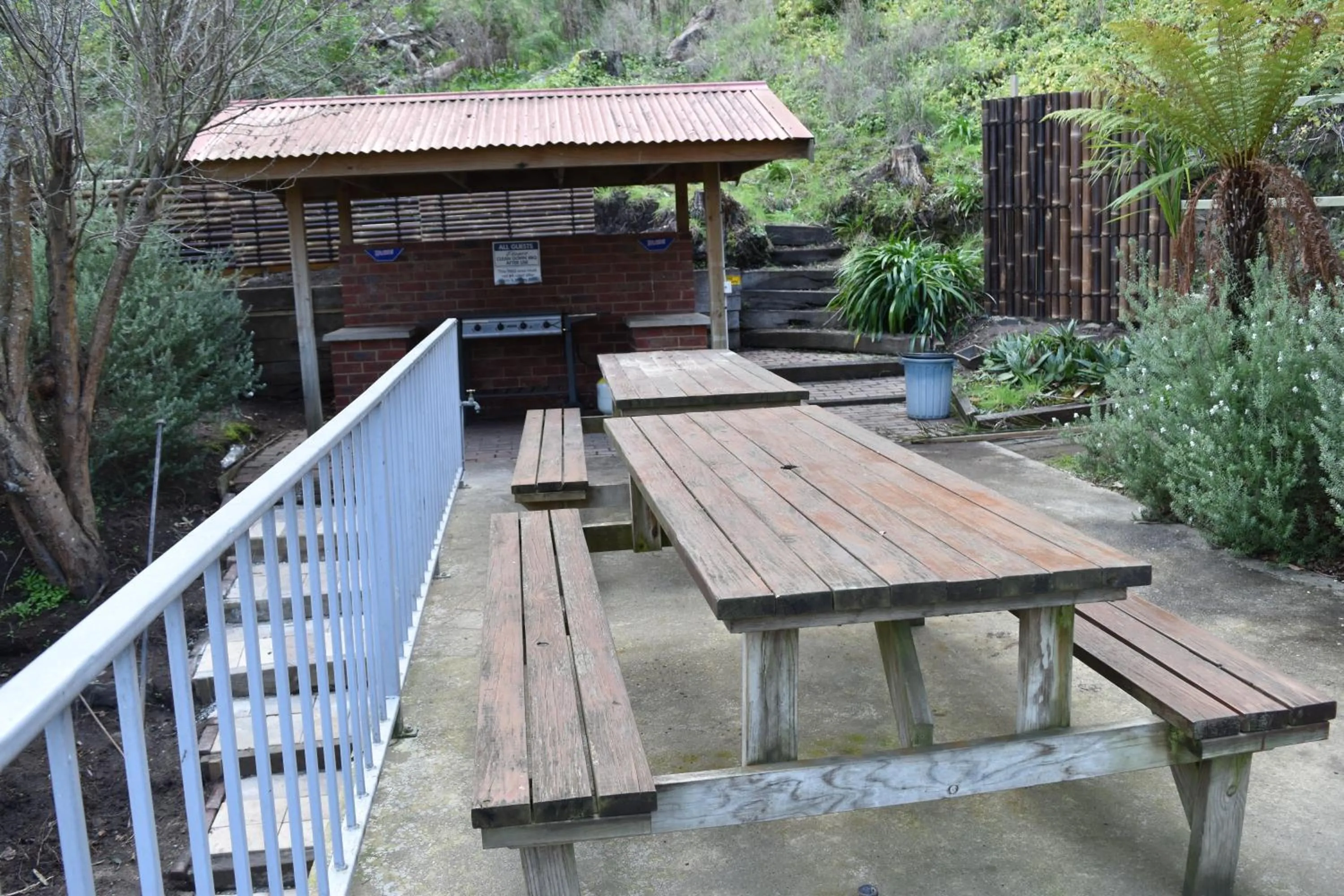 BBQ facilities in Lorne Coachman Inn