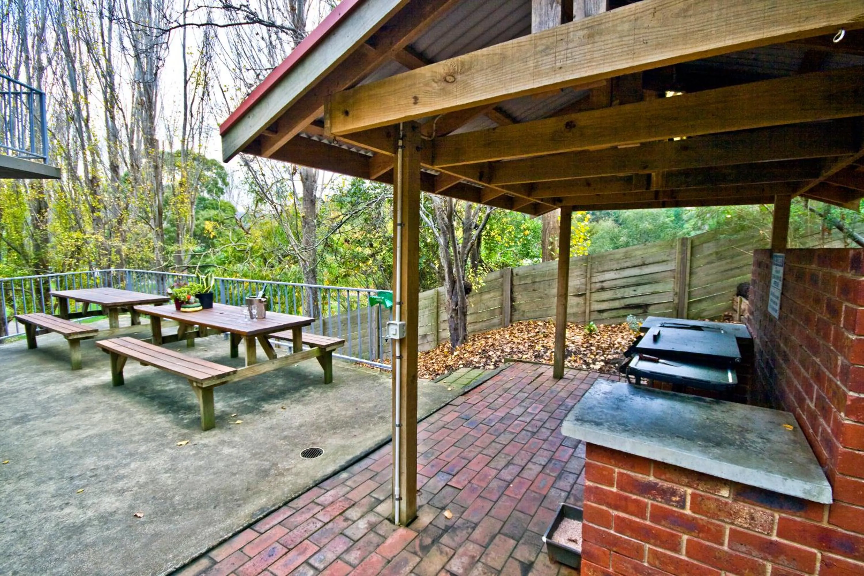 BBQ facilities in Lorne Coachman Inn