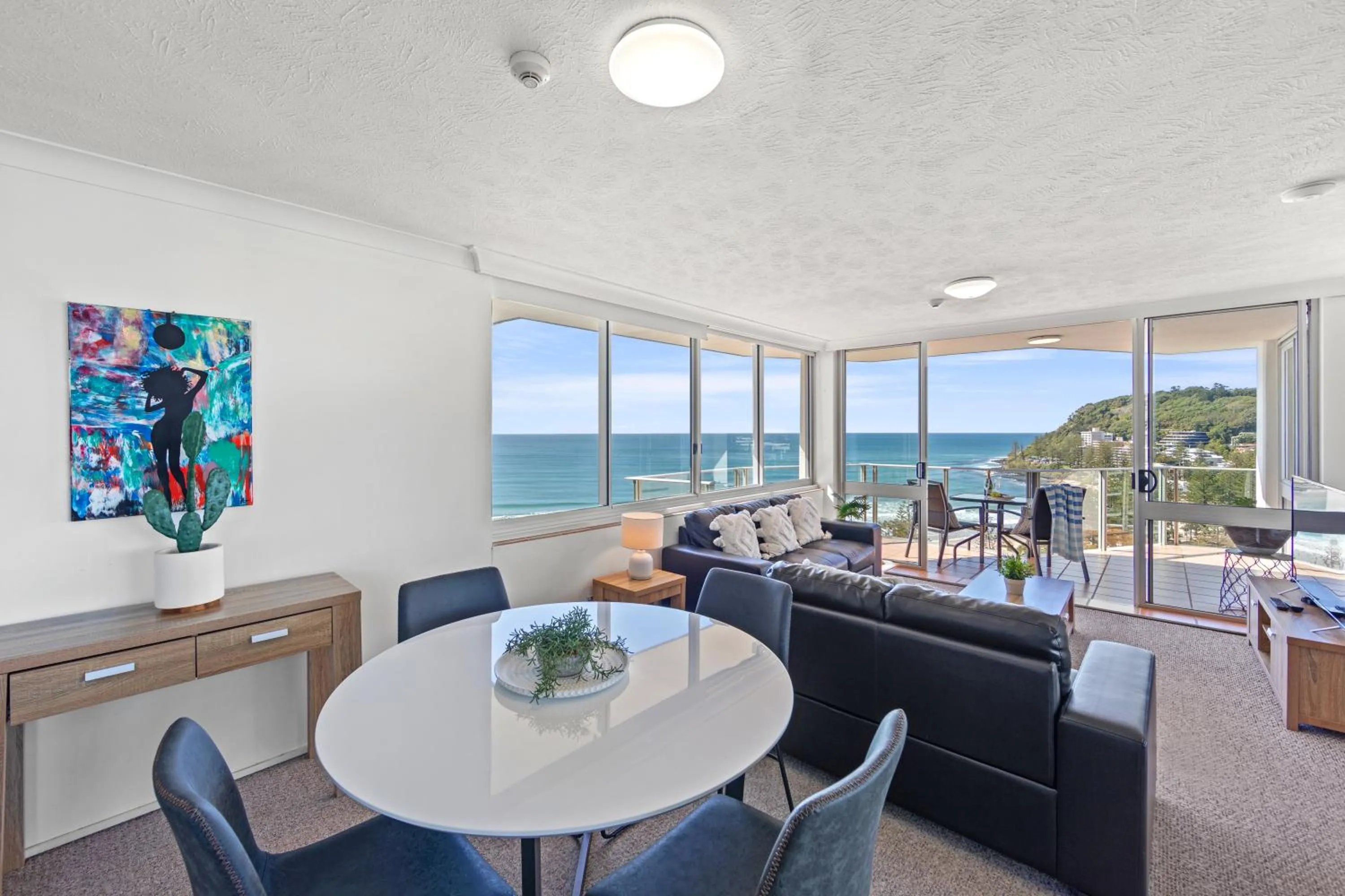 Pacific Regis Beachfront Holiday Apartments
