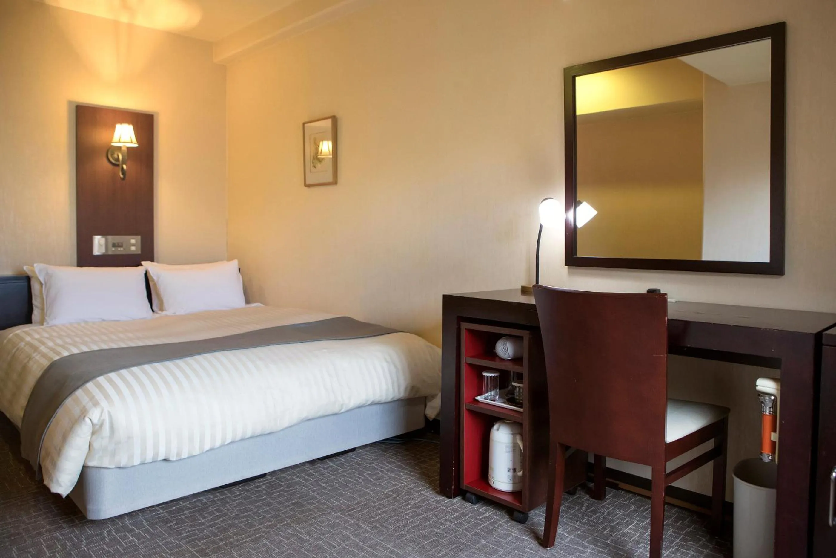 Bed in Nara Royal Hotel