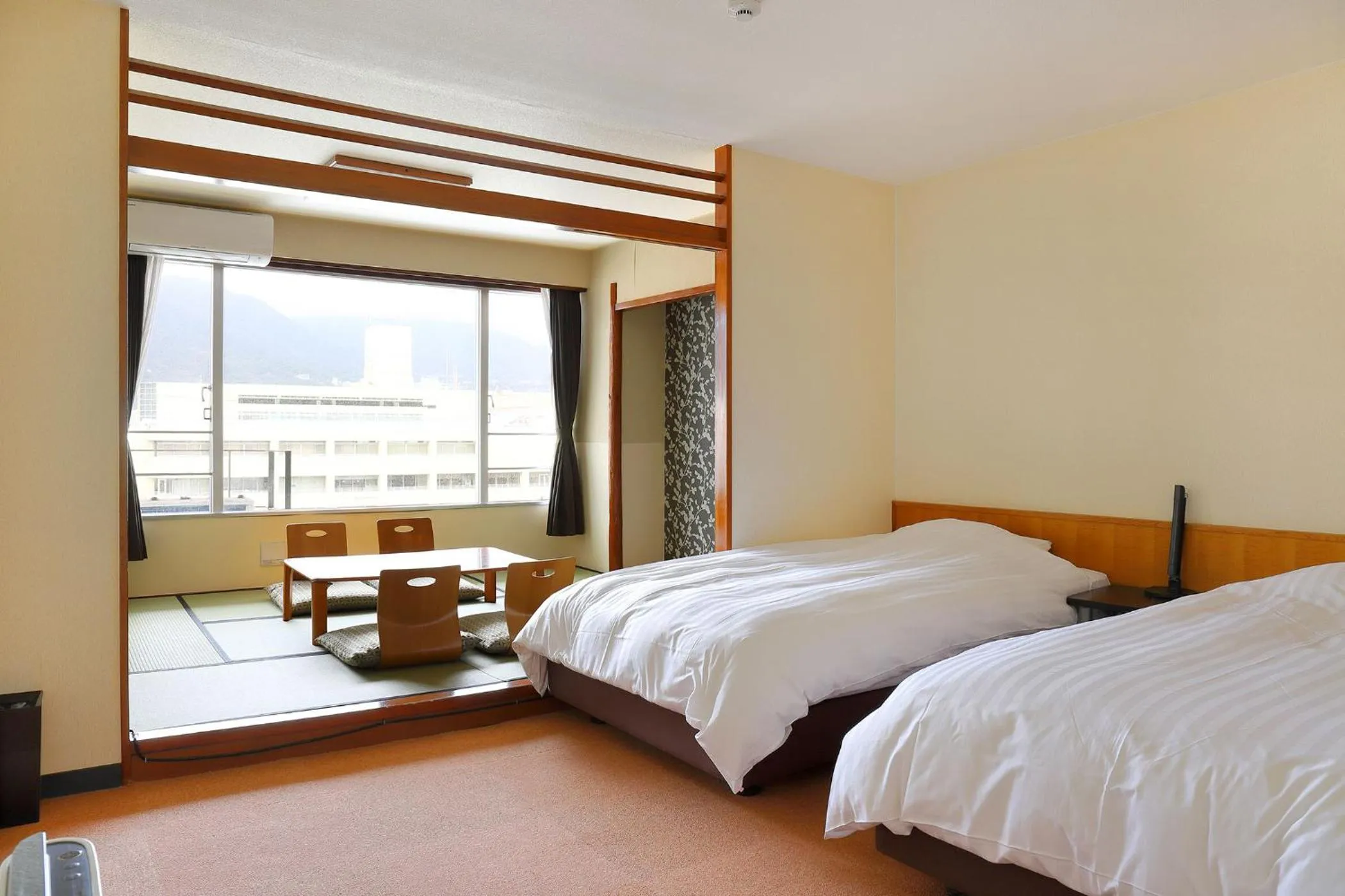 Photo of the whole room, Bed in Ooedo Onsen Monogatari Beppu Seifu