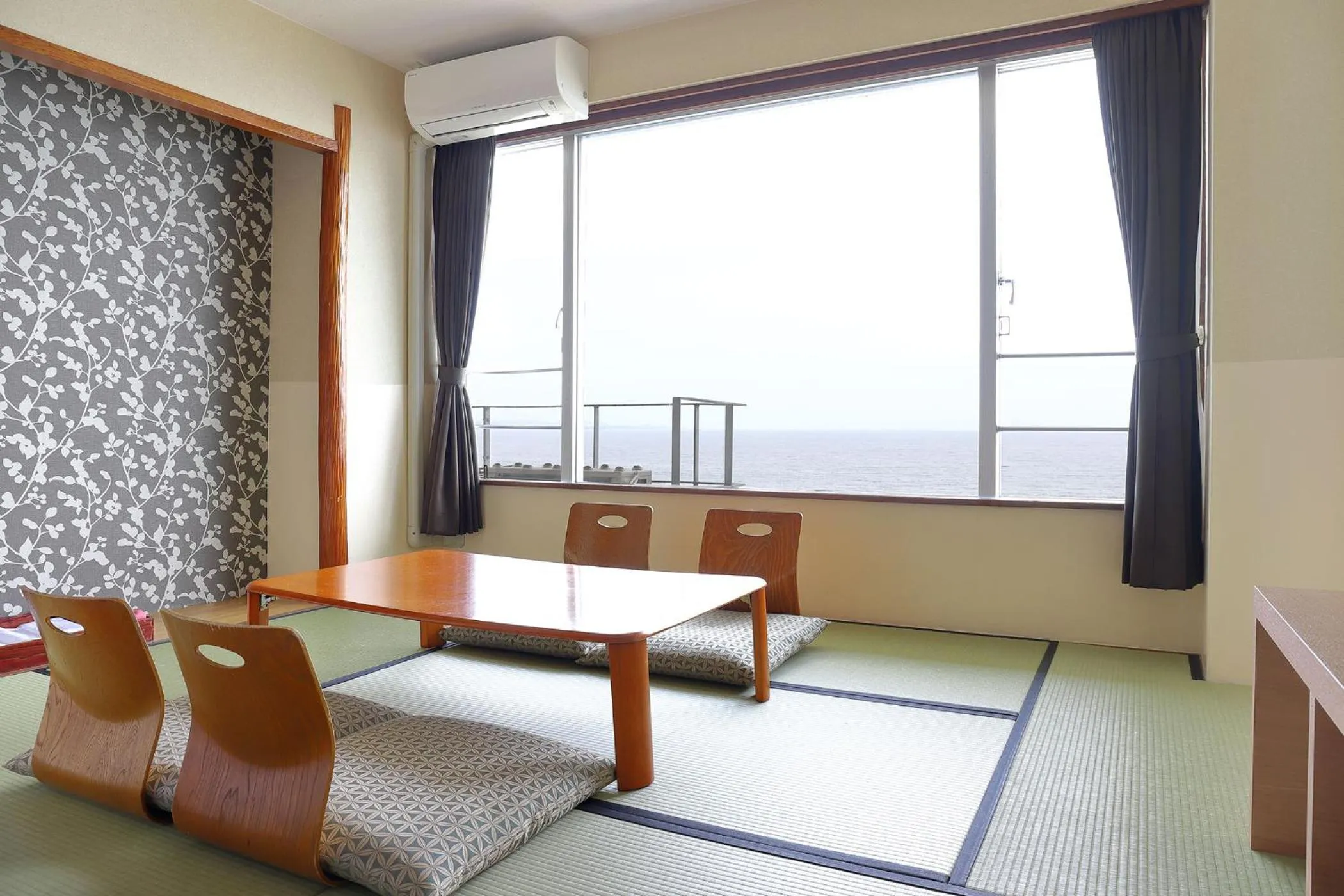 Photo of the whole room in Ooedo Onsen Monogatari Beppu Seifu