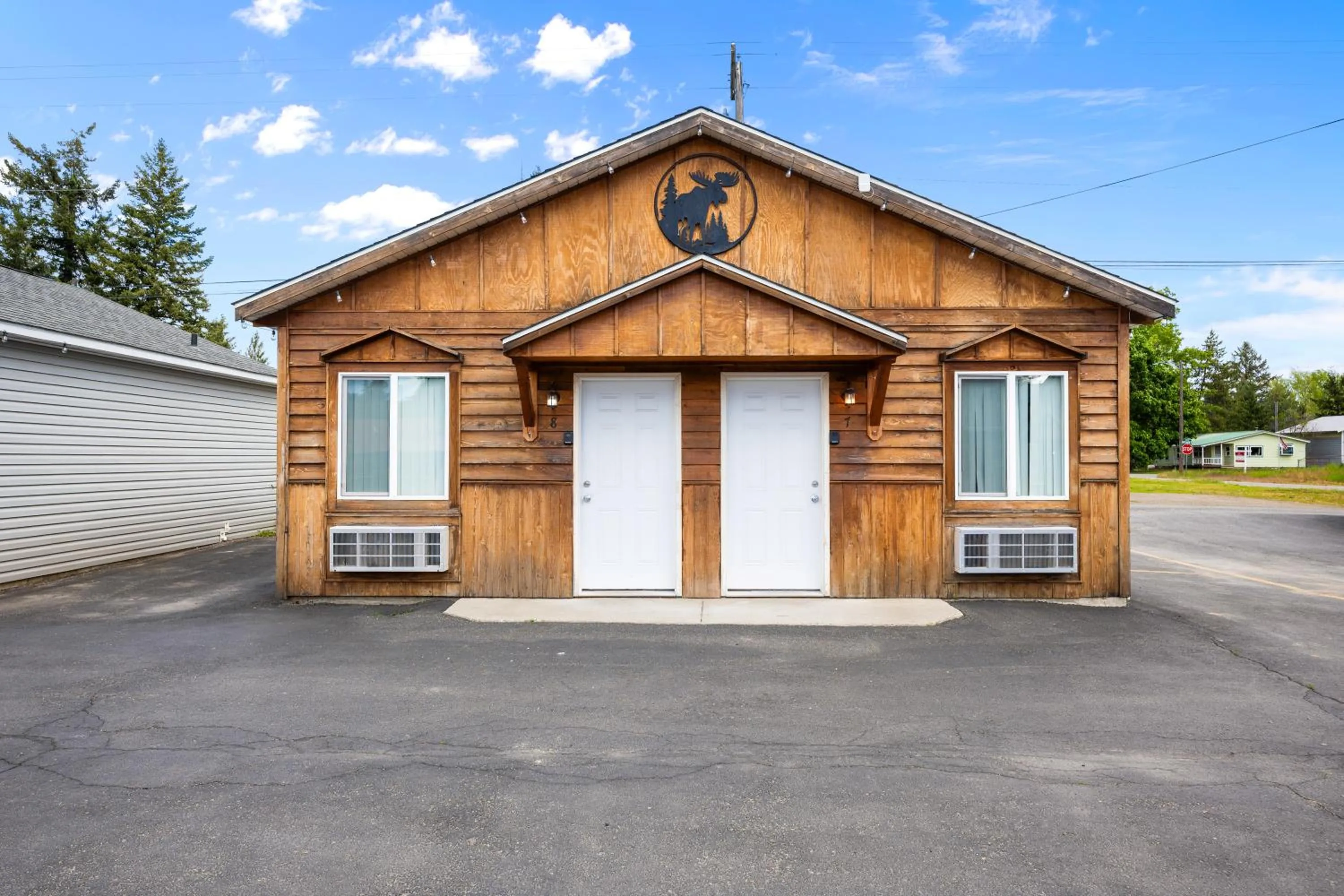 Property building in Moose Inn