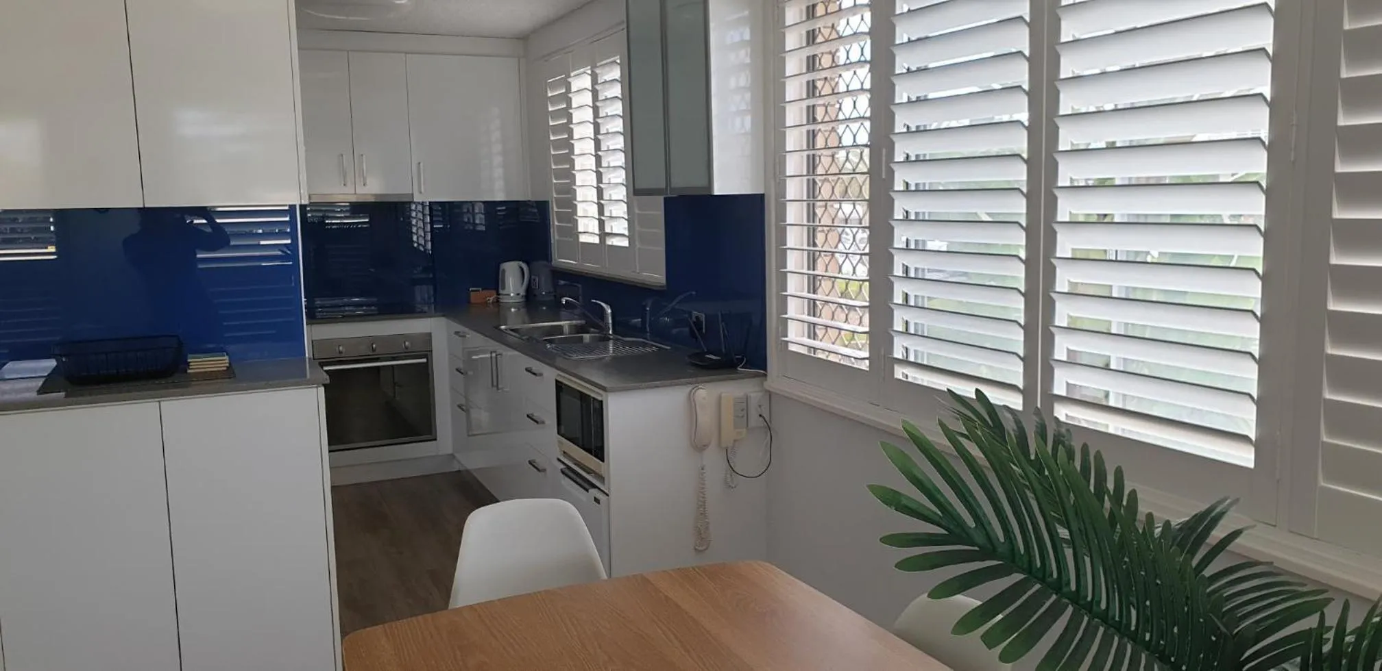Kitchen or kitchenette in Wyuna Beachfront Holiday Apartments