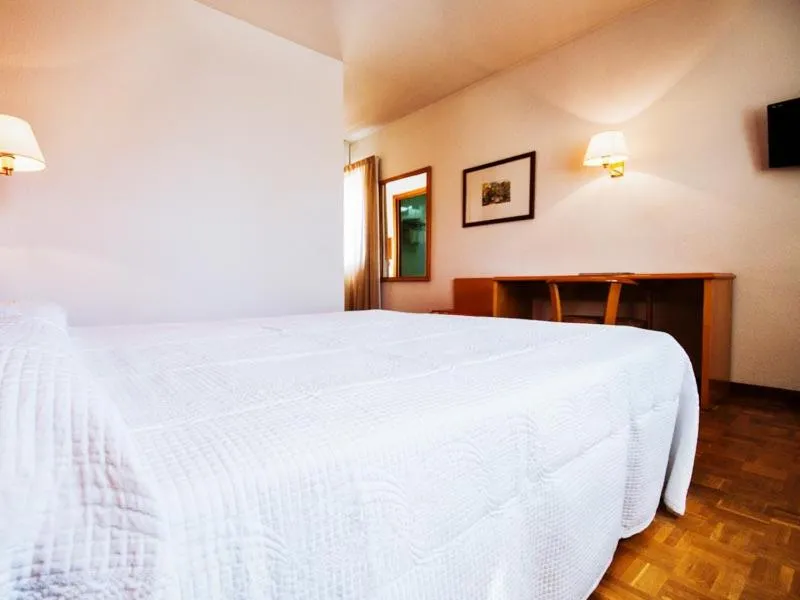 Bed in Hotel Alcarria