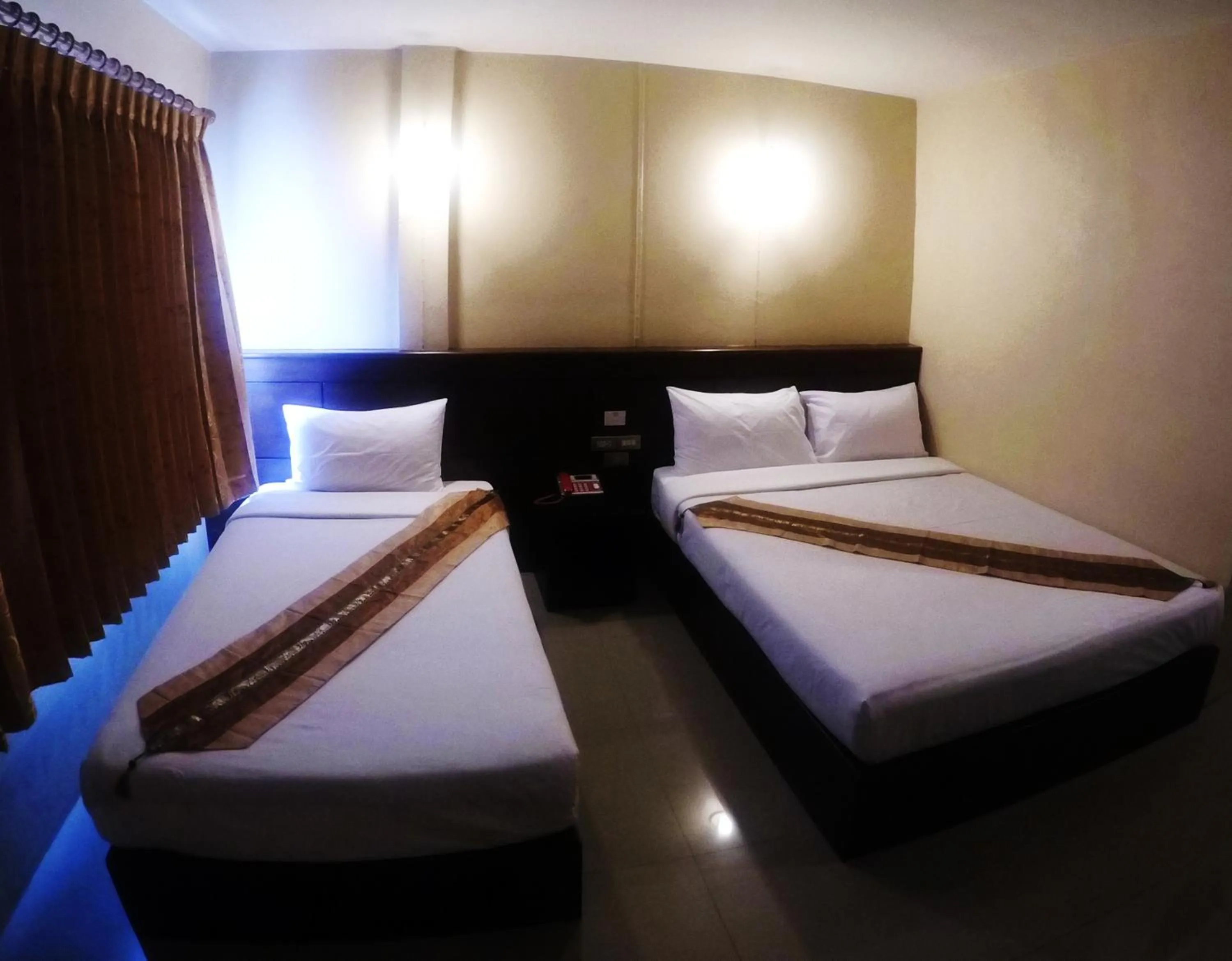Photo of the whole room, Bed in Chiangkhong Green Inn Resident