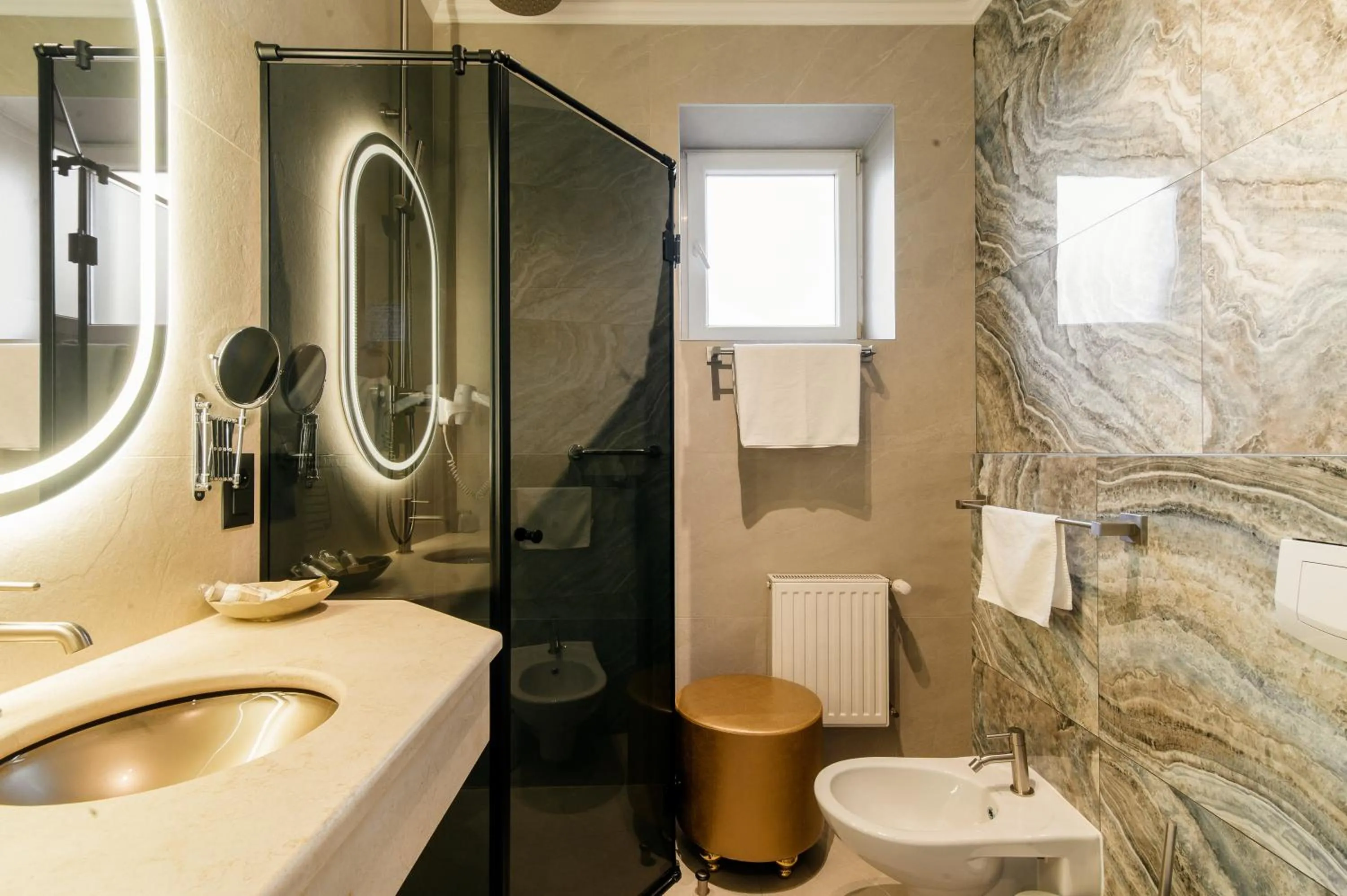 Weekend Boutique Hotel