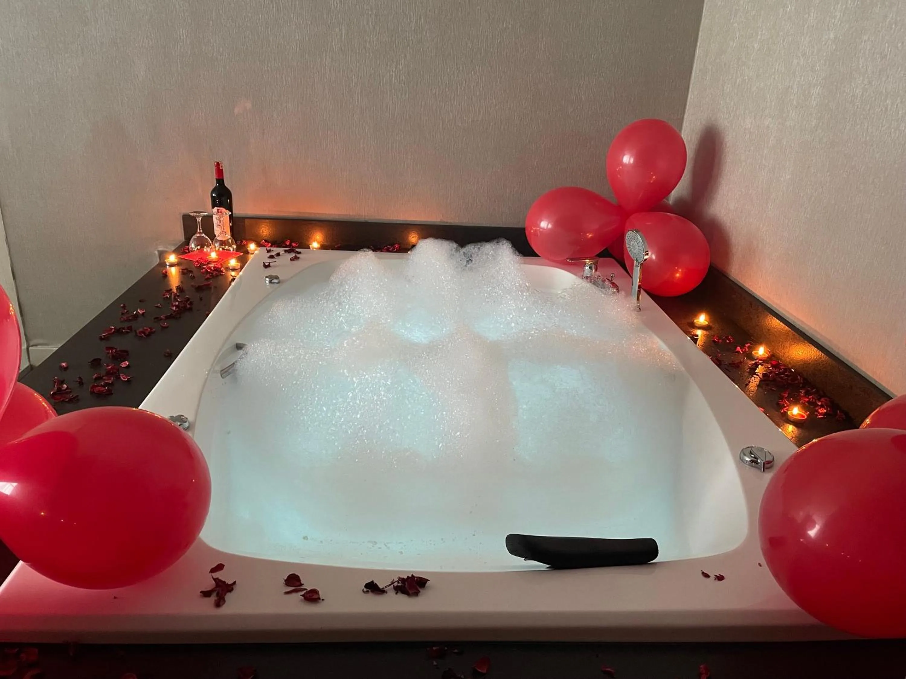 Bath in Agora Suites