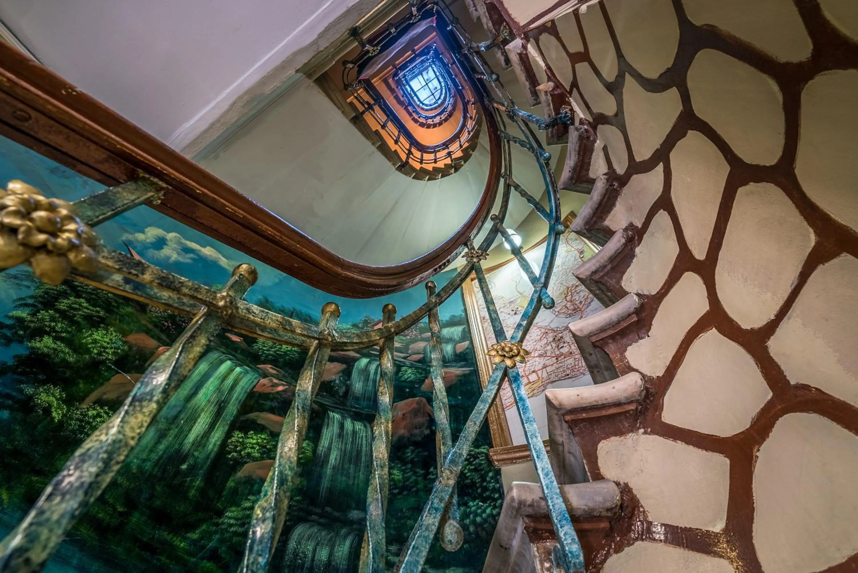 Floor plan in Yeni Hotel