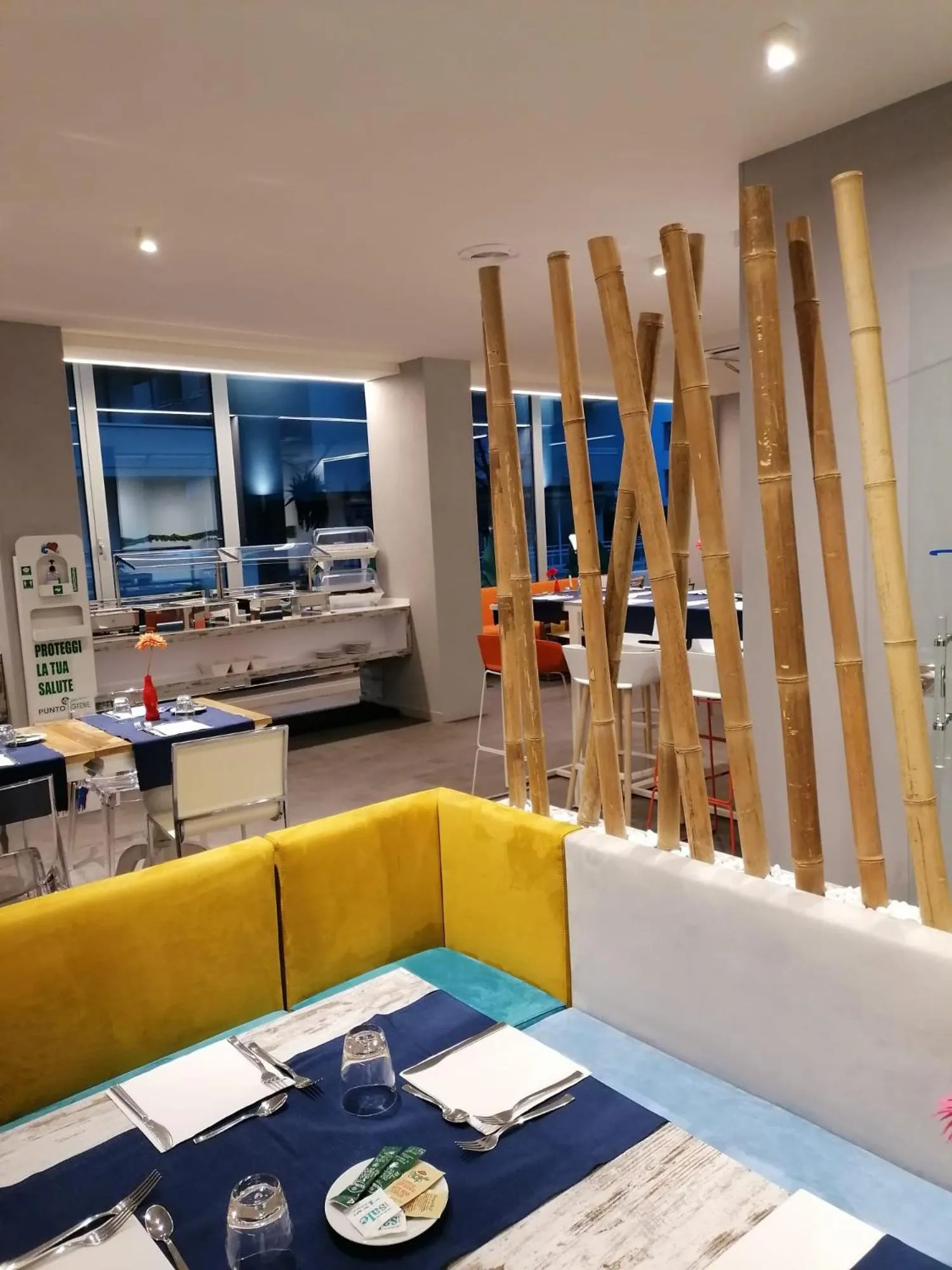 Restaurant/places to eat in Design Hotel Astra B&B