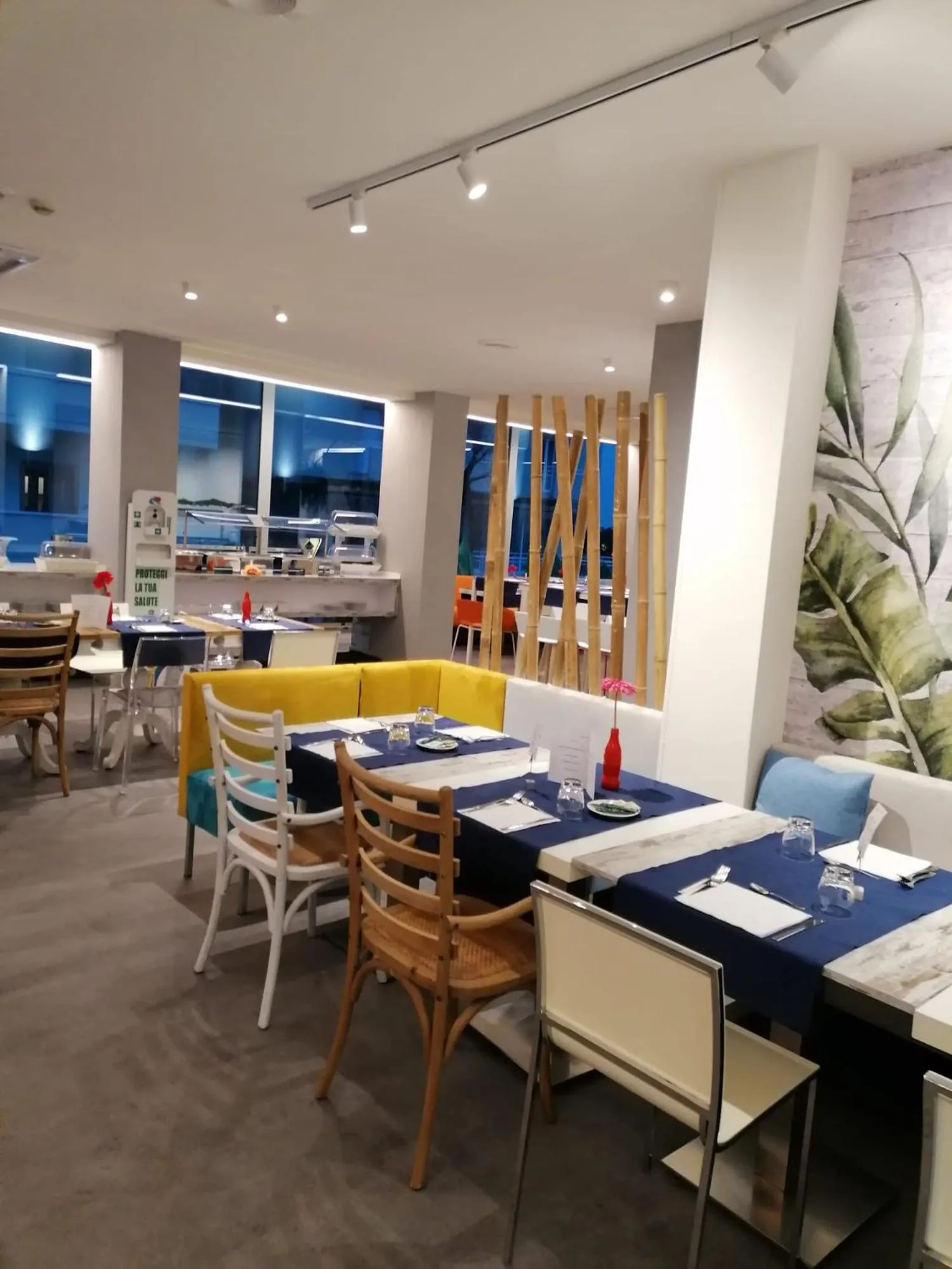 Restaurant/places to eat in Design Hotel Astra B&B