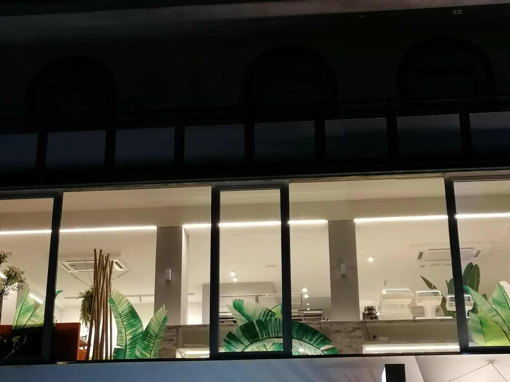 Restaurant/places to eat in Design Hotel Astra B&B