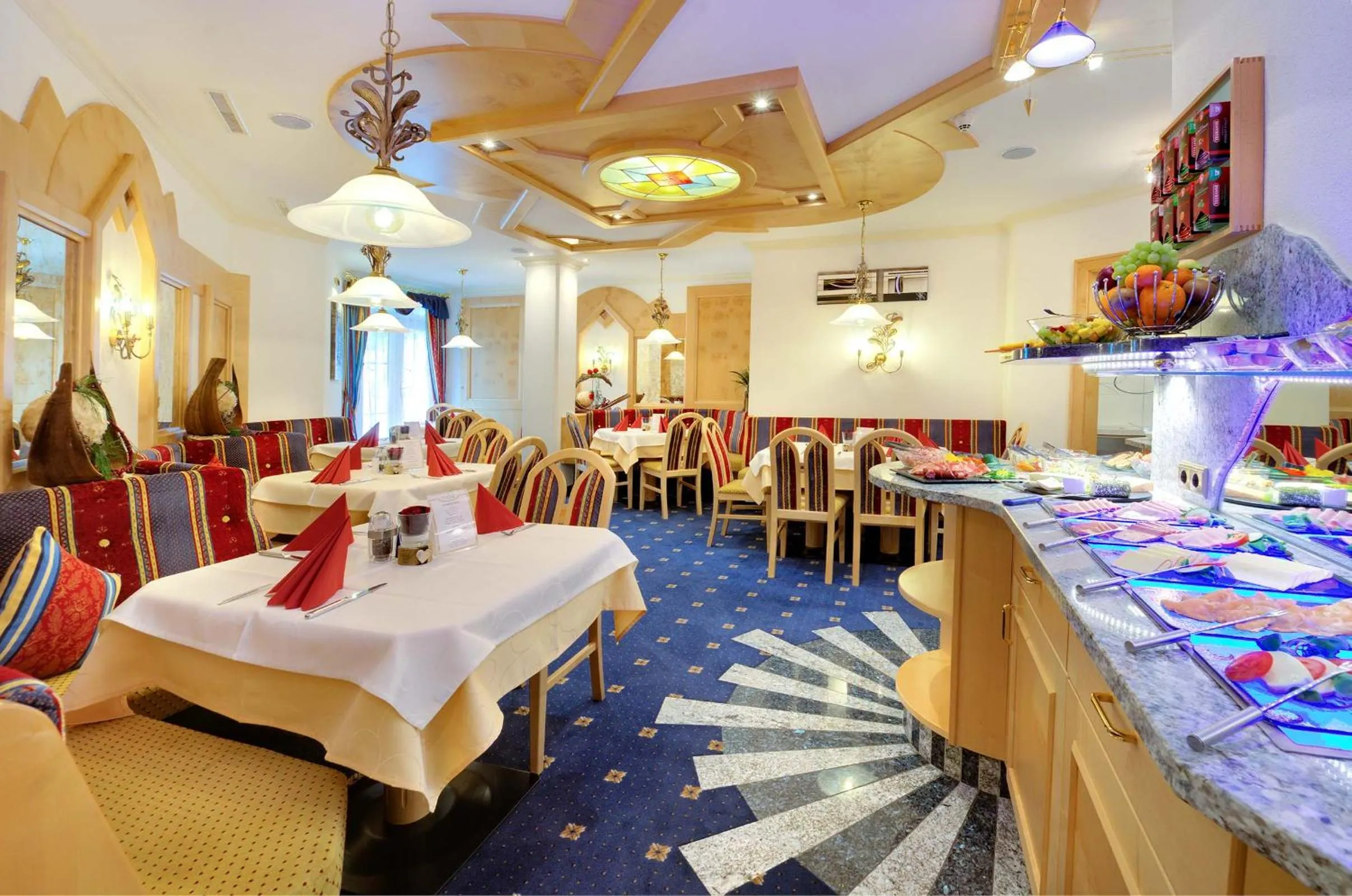 Buffet breakfast in Alpinstyle Hotel Ischgl