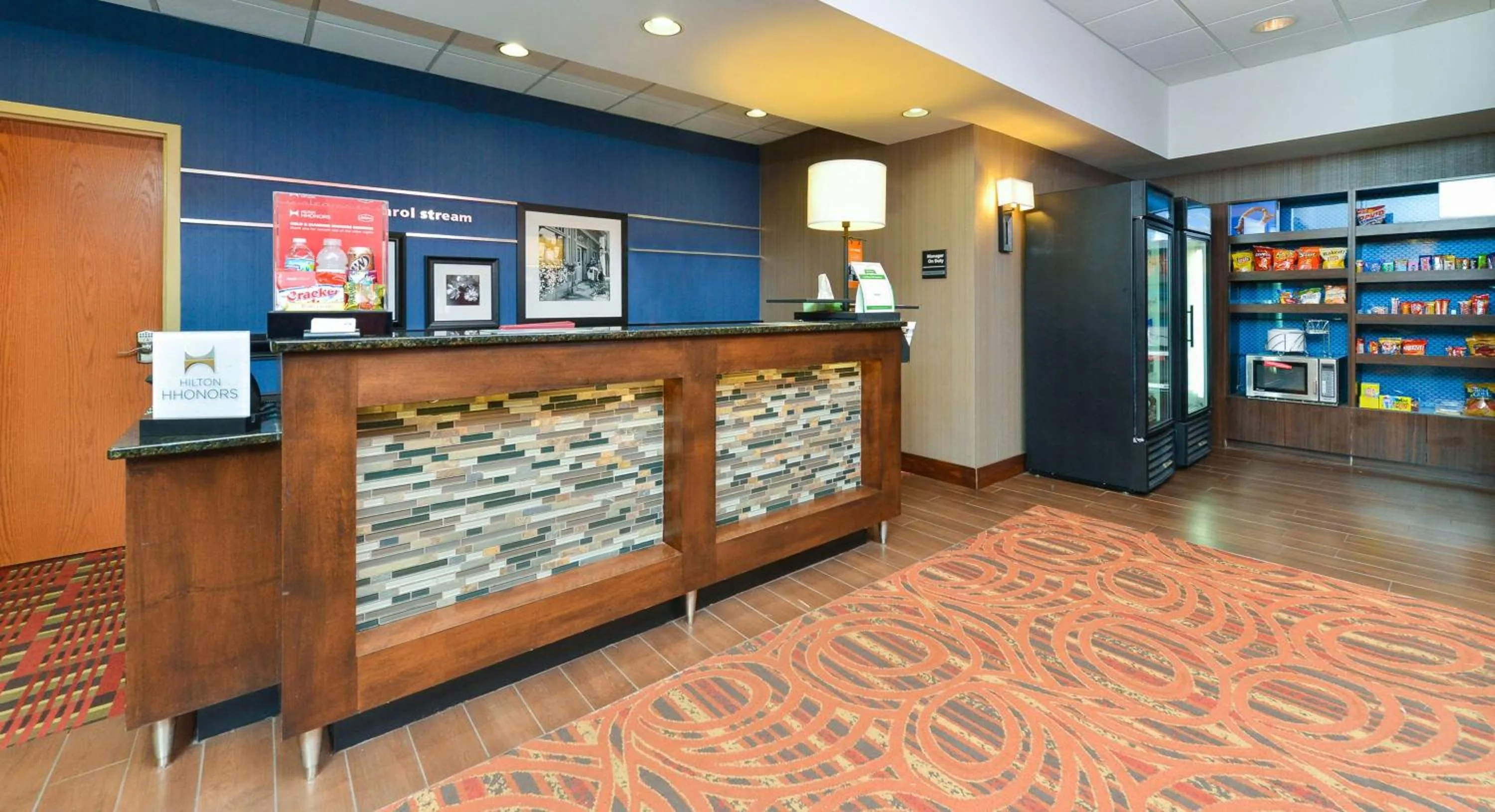 Lobby or reception in Hampton Inn Chicago-Carol Stream
