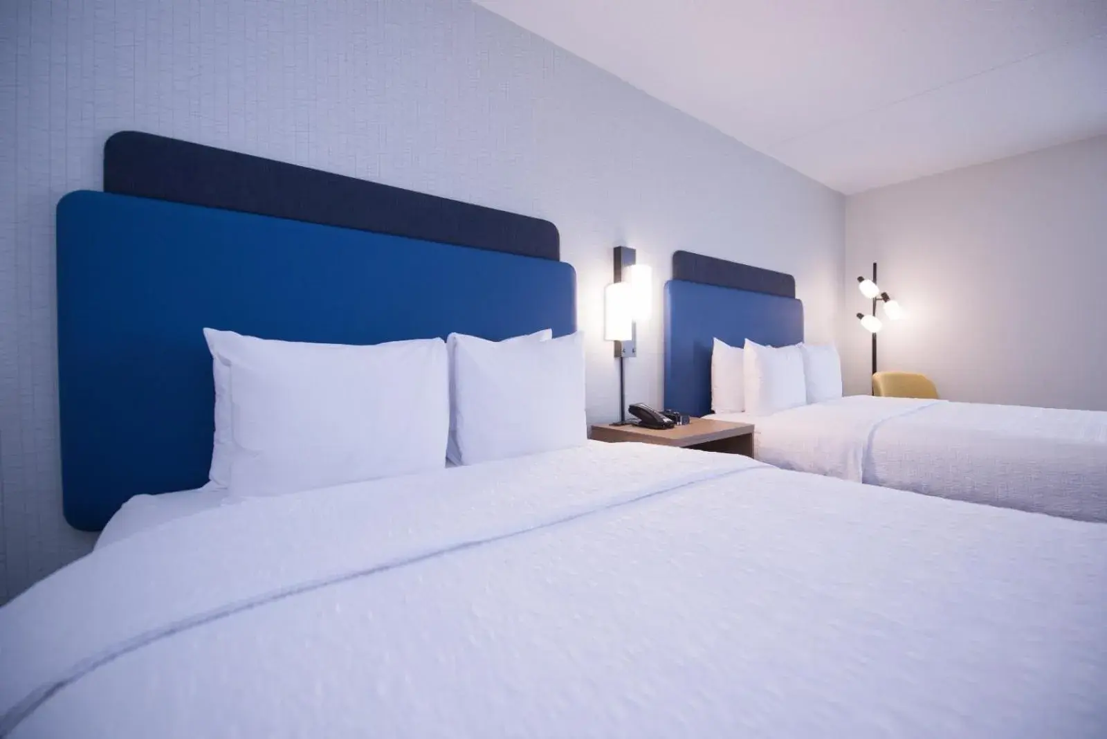 Double Room with Two Double Beds - Hearing Access/Non-Smoking in Hampton Inn Chicago-Carol Stream Double Room with Two Double Beds - Hearing Access/Non-Smoking in Hampton Inn Chicago-Carol Stream