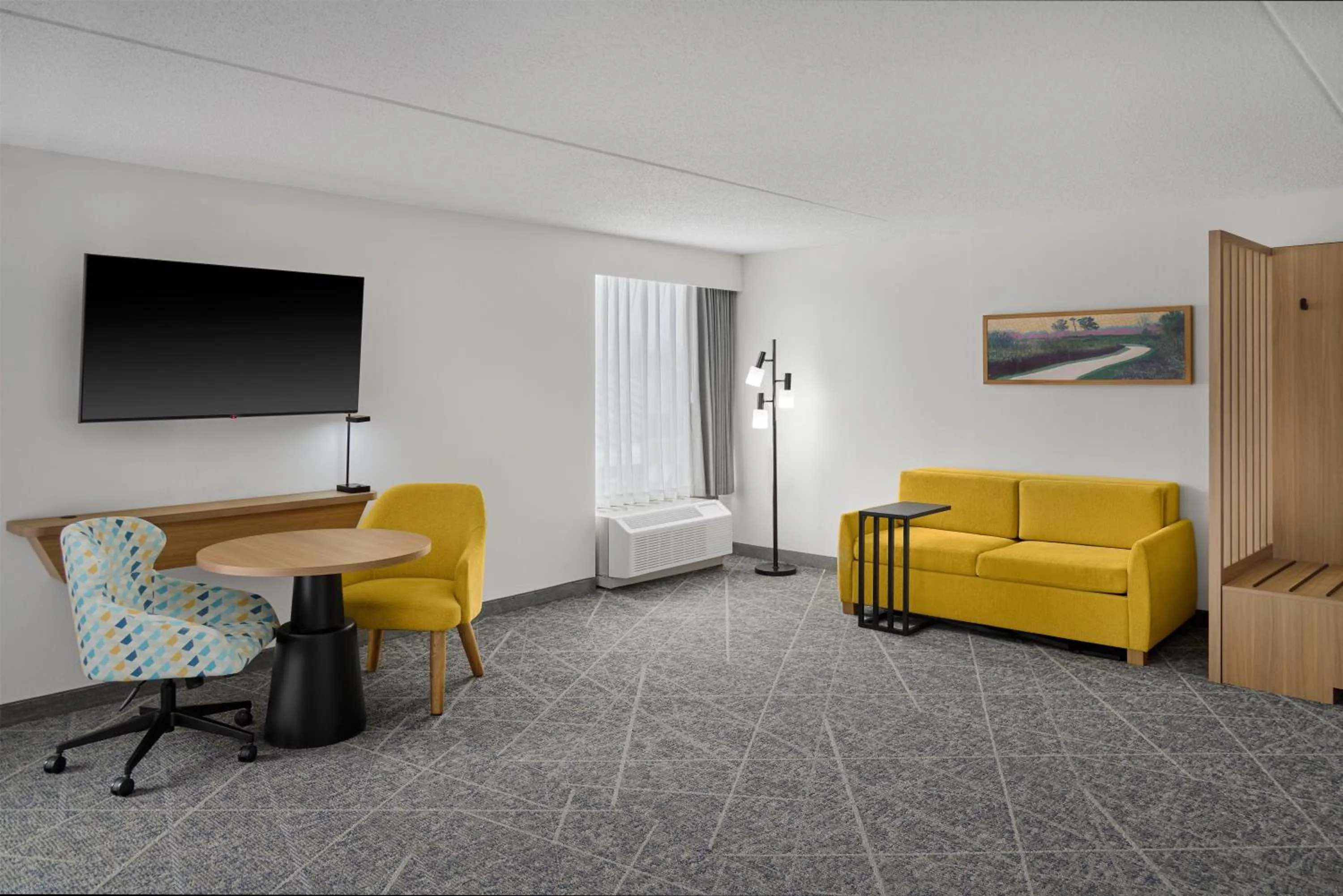 Bedroom in Hampton Inn Chicago-Carol Stream