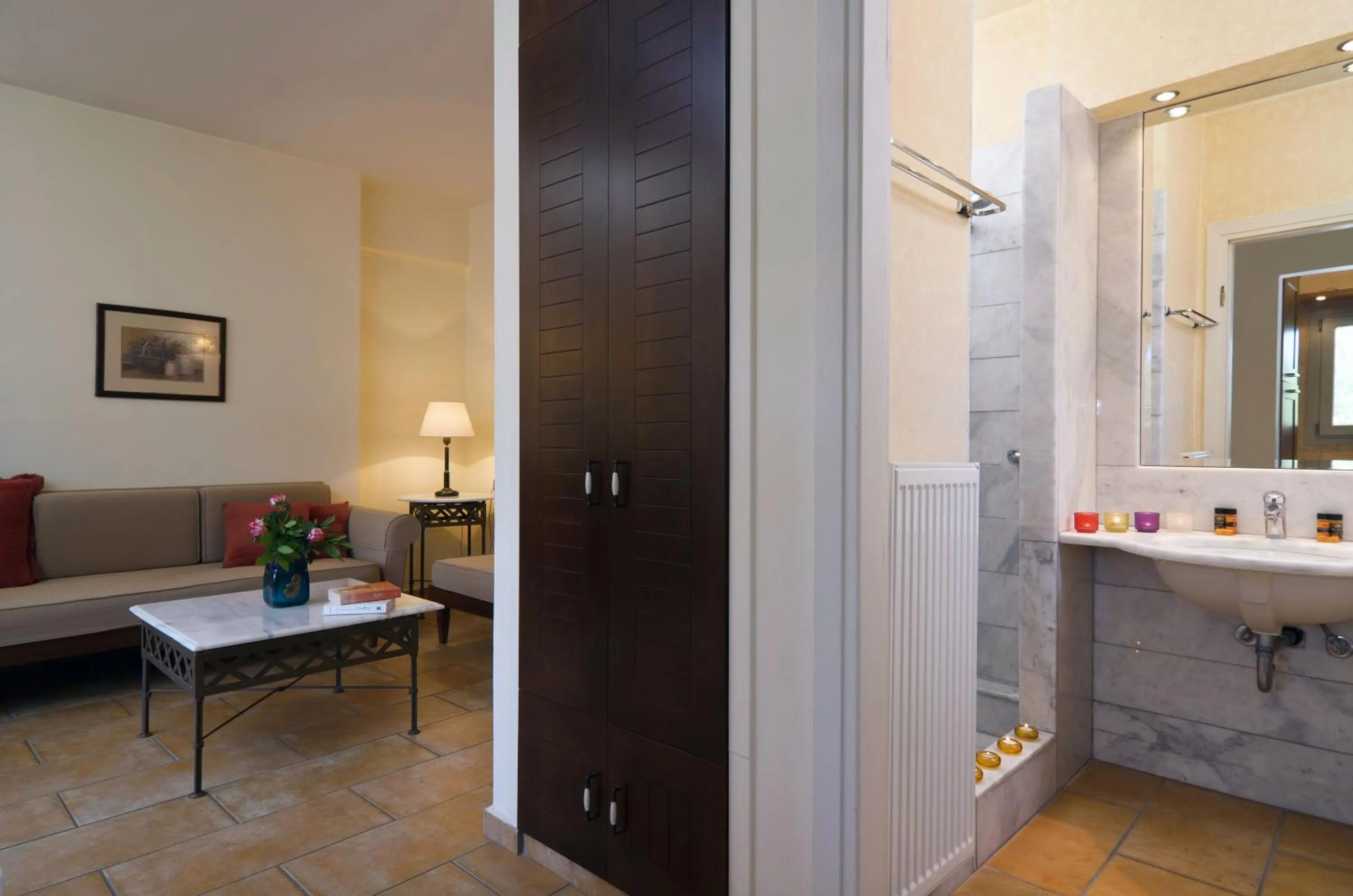 Decorative detail in Harmony Hotel Apartments