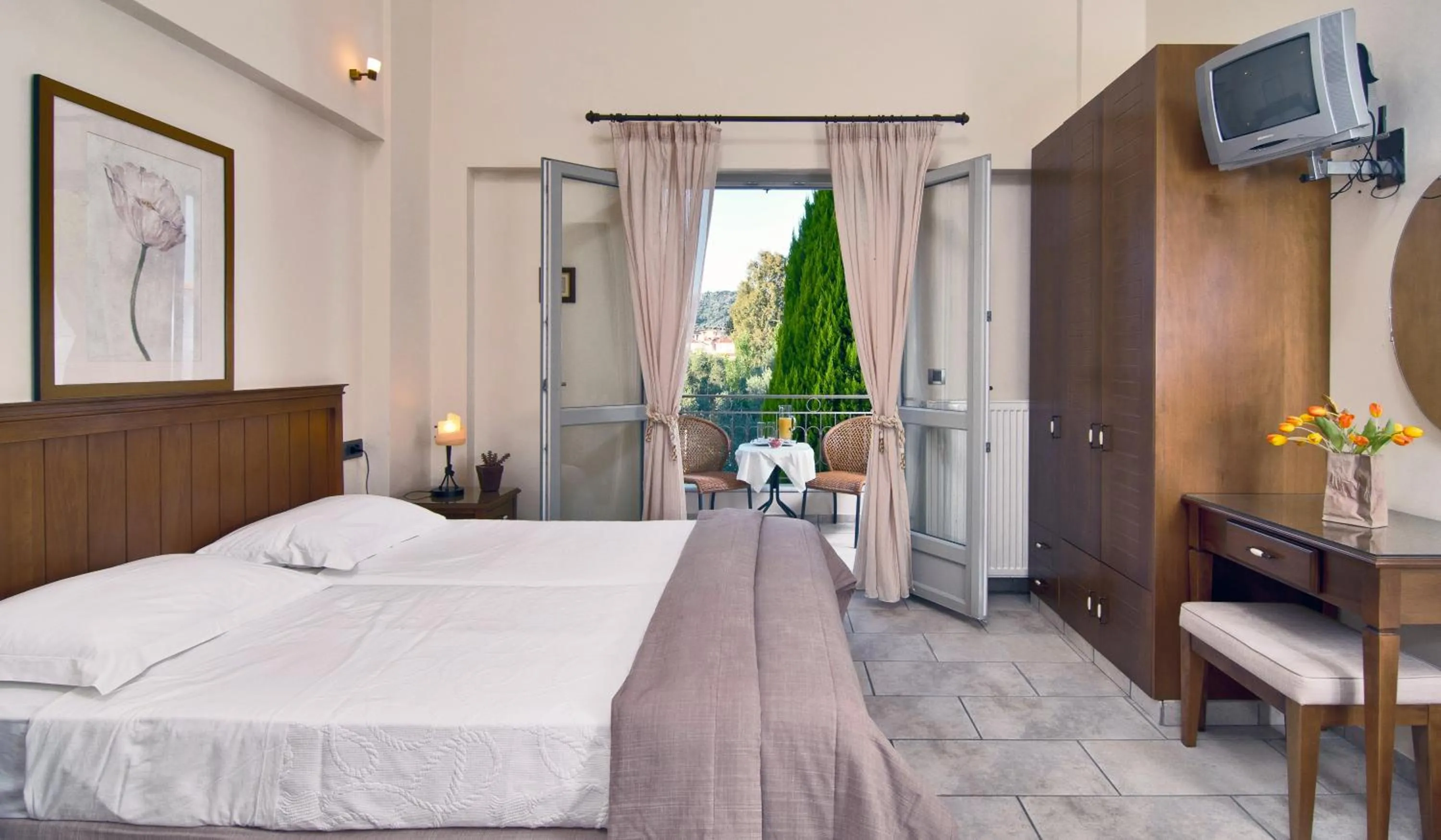 Bedroom, Bed in Harmony Hotel Apartments