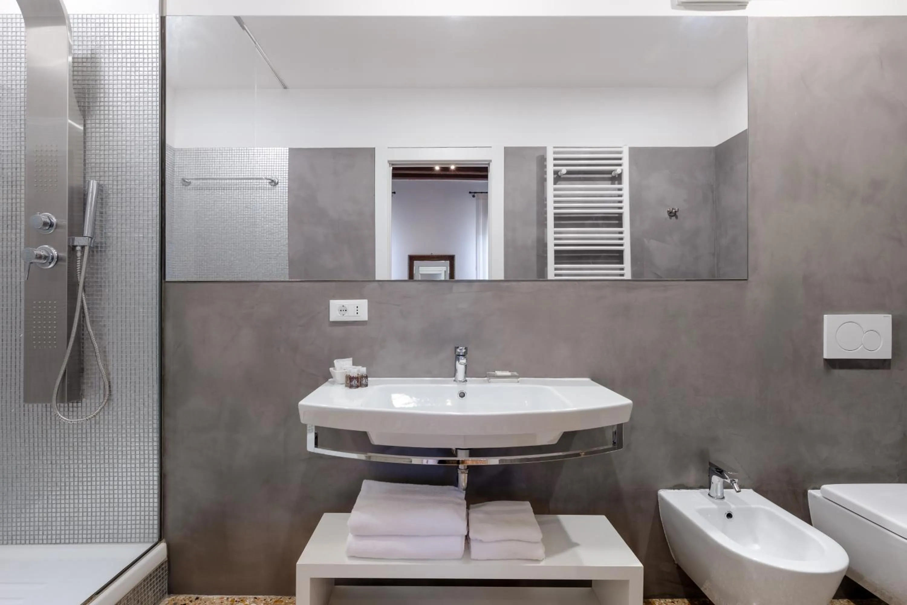 Bathroom in Ca' Santo Spirito B&B