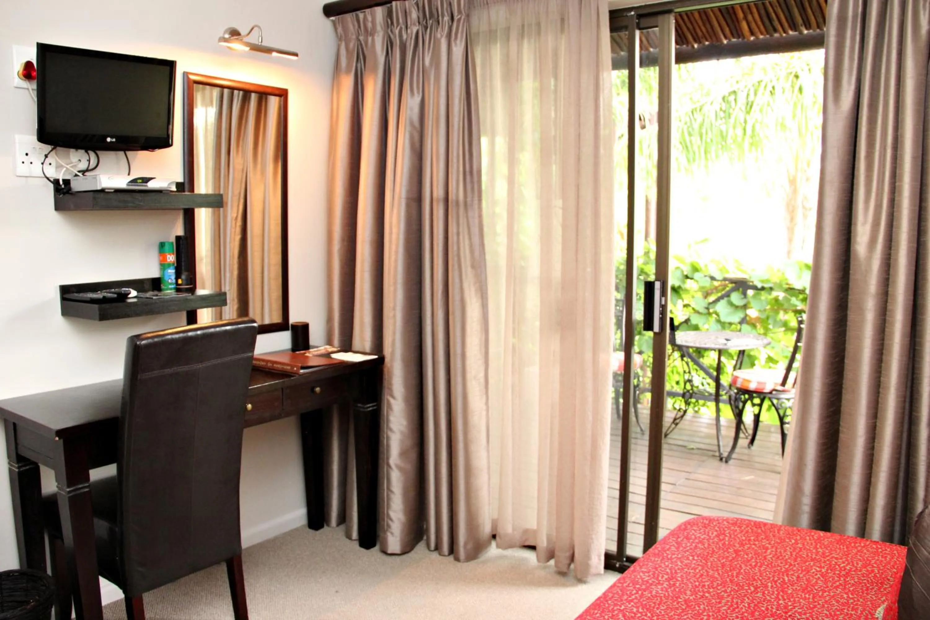 TV and multimedia in Browns Manor