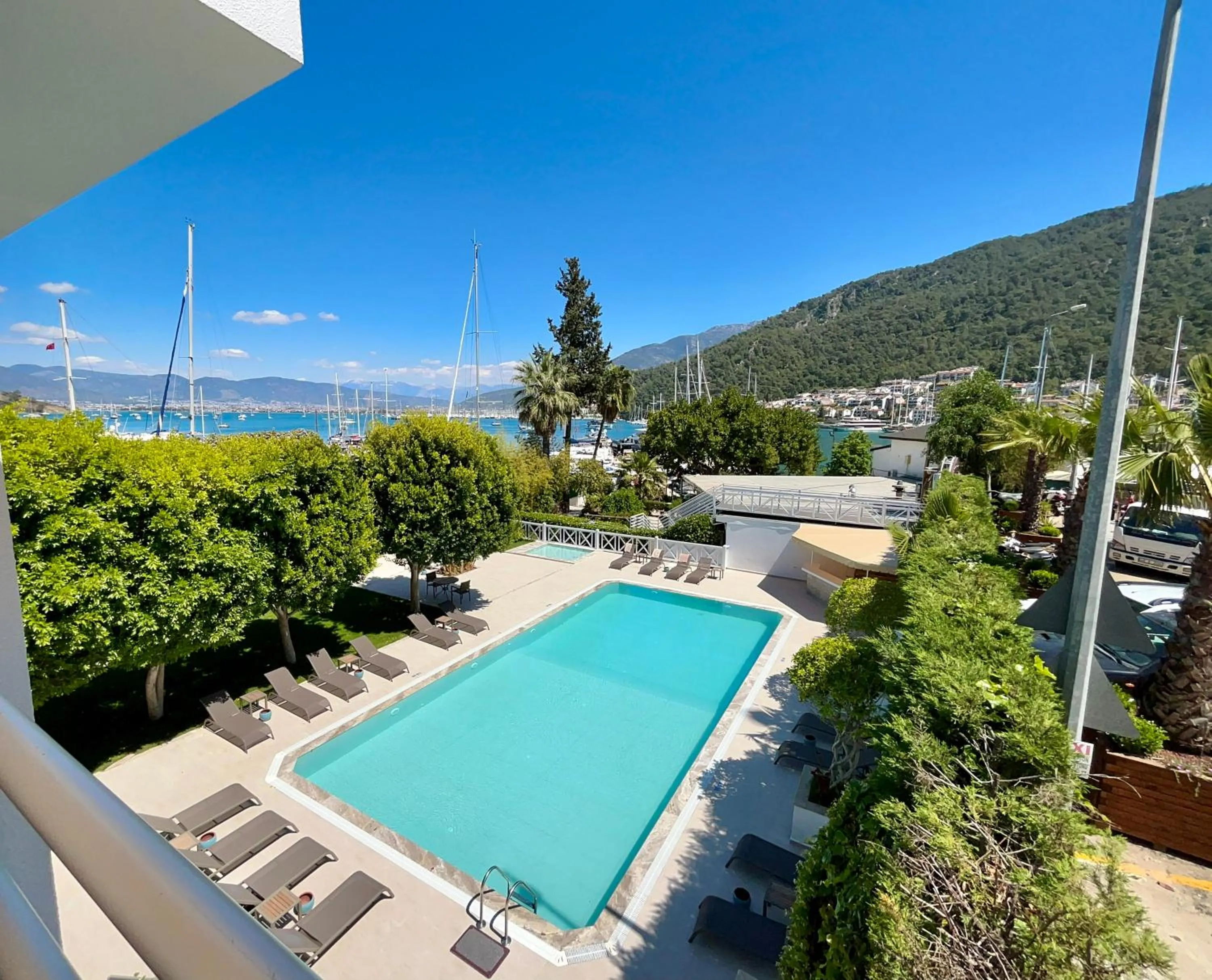 Marina Boutique Hotel