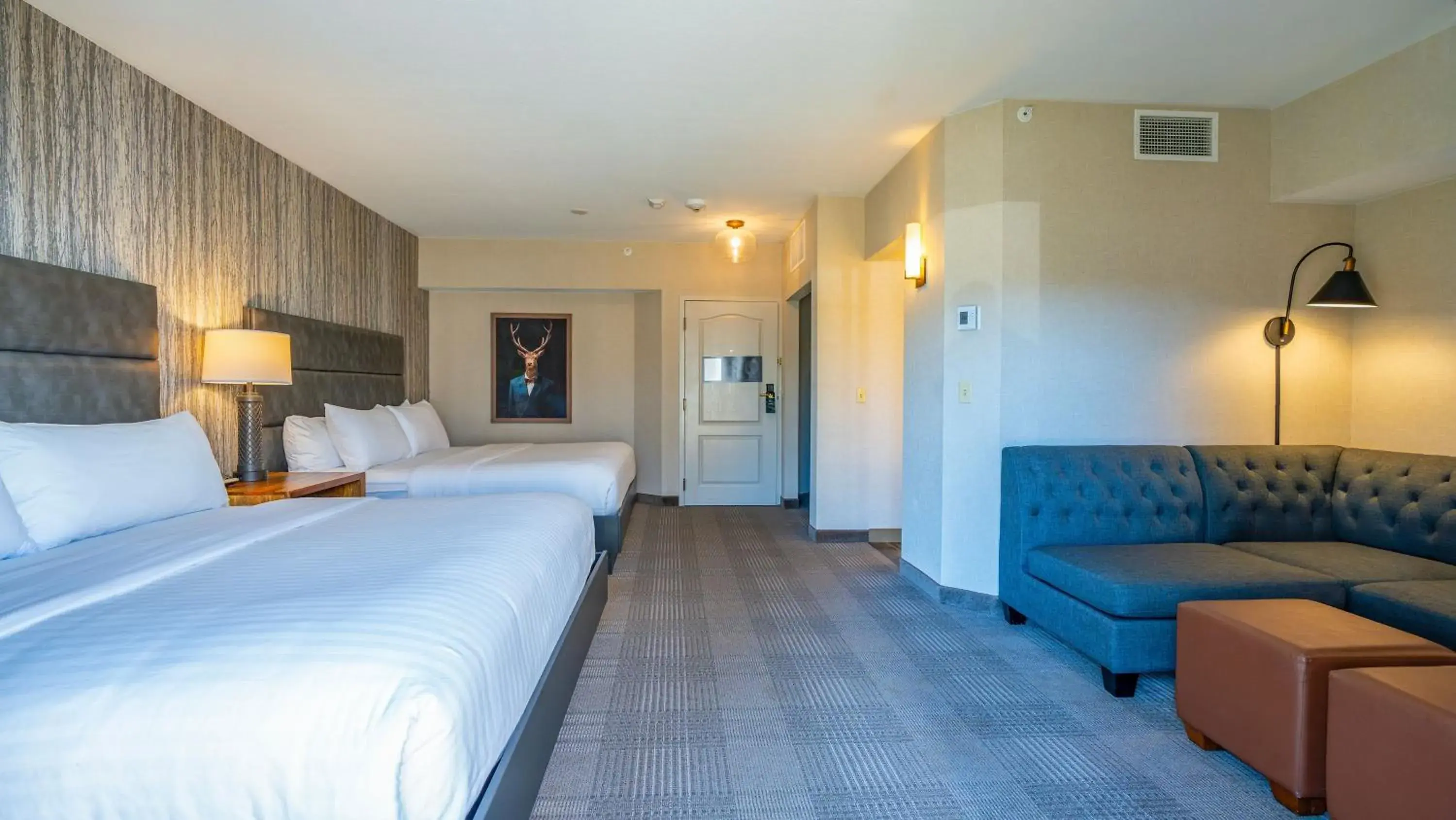 King Room with Two King Beds and Sofa Bed in Cherry Valley Hotel King Room with Two King Beds and Sofa Bed in Cherry Valley Hotel