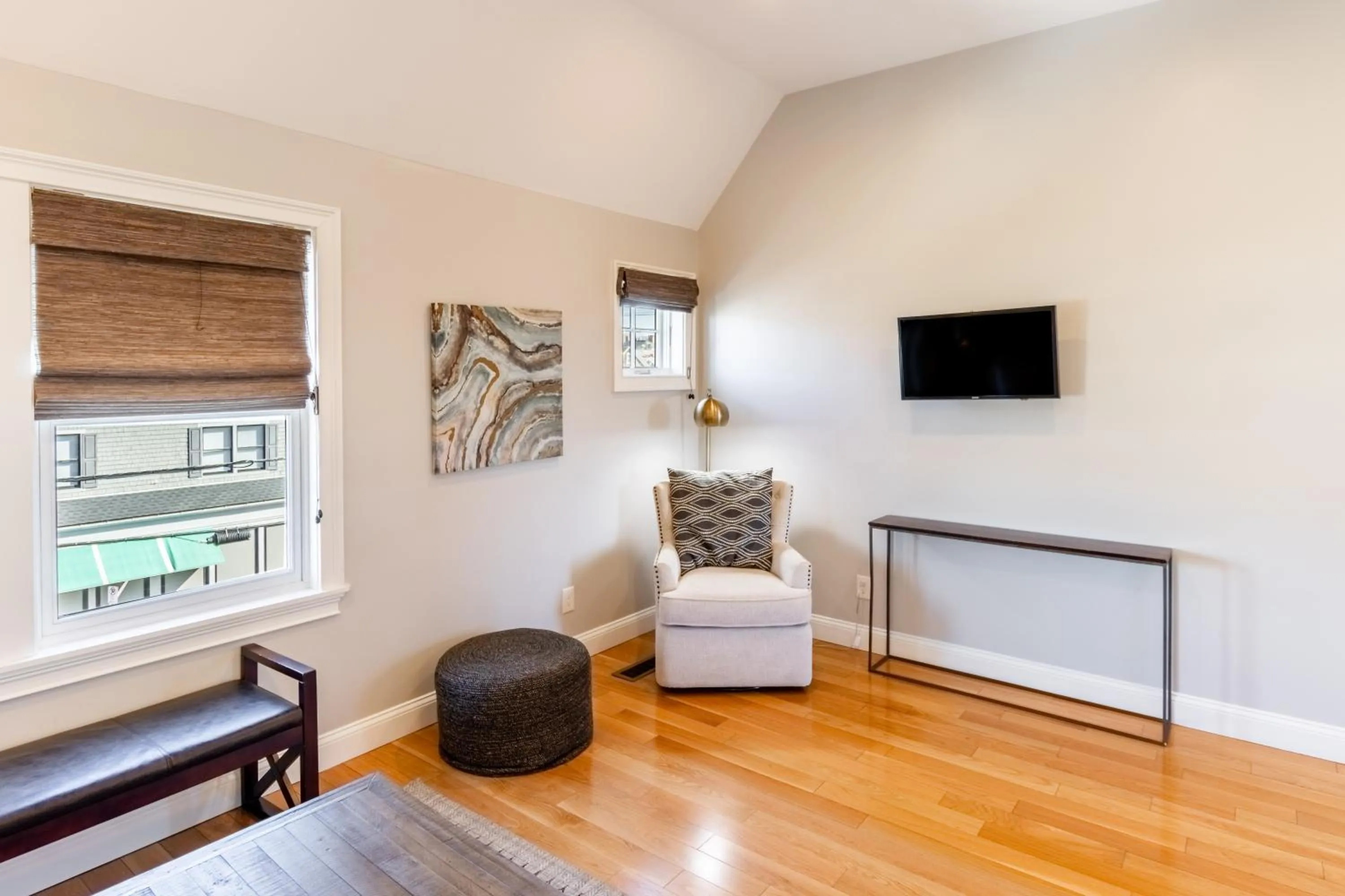 The Newport Lofts - 595 Thames Street