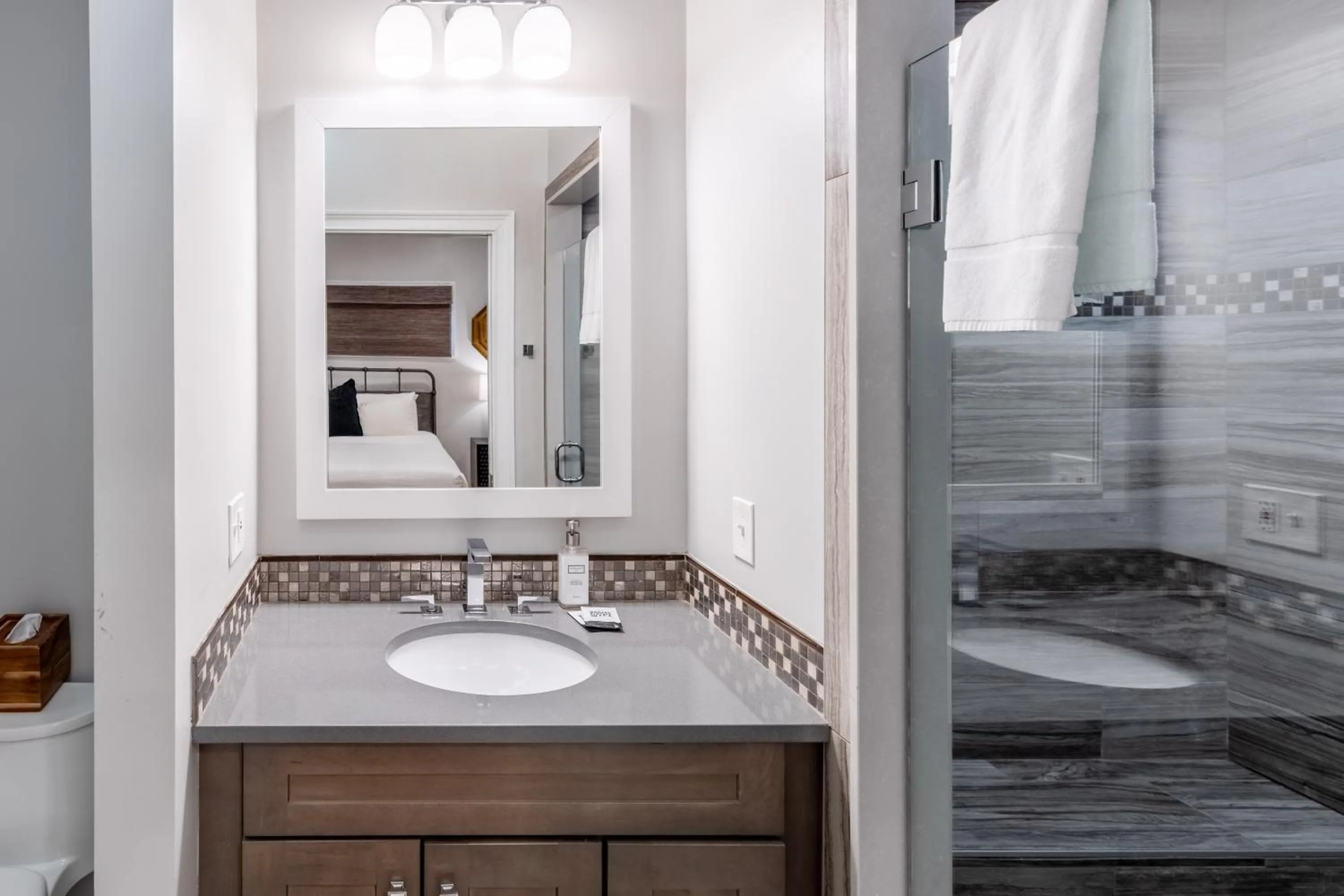 The Newport Lofts - 595 Thames Street