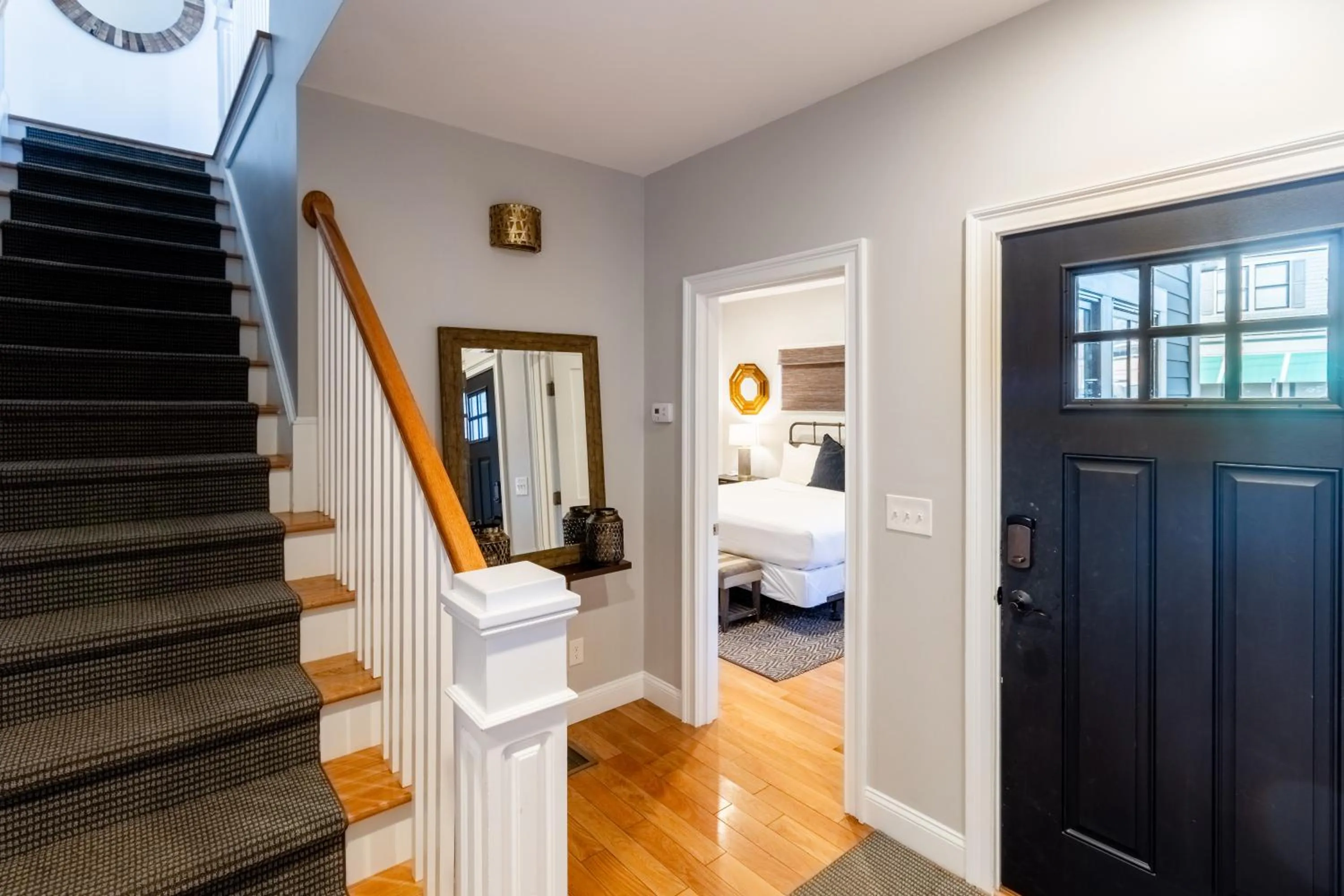 Bed in The Newport Lofts - 595 Thames Street