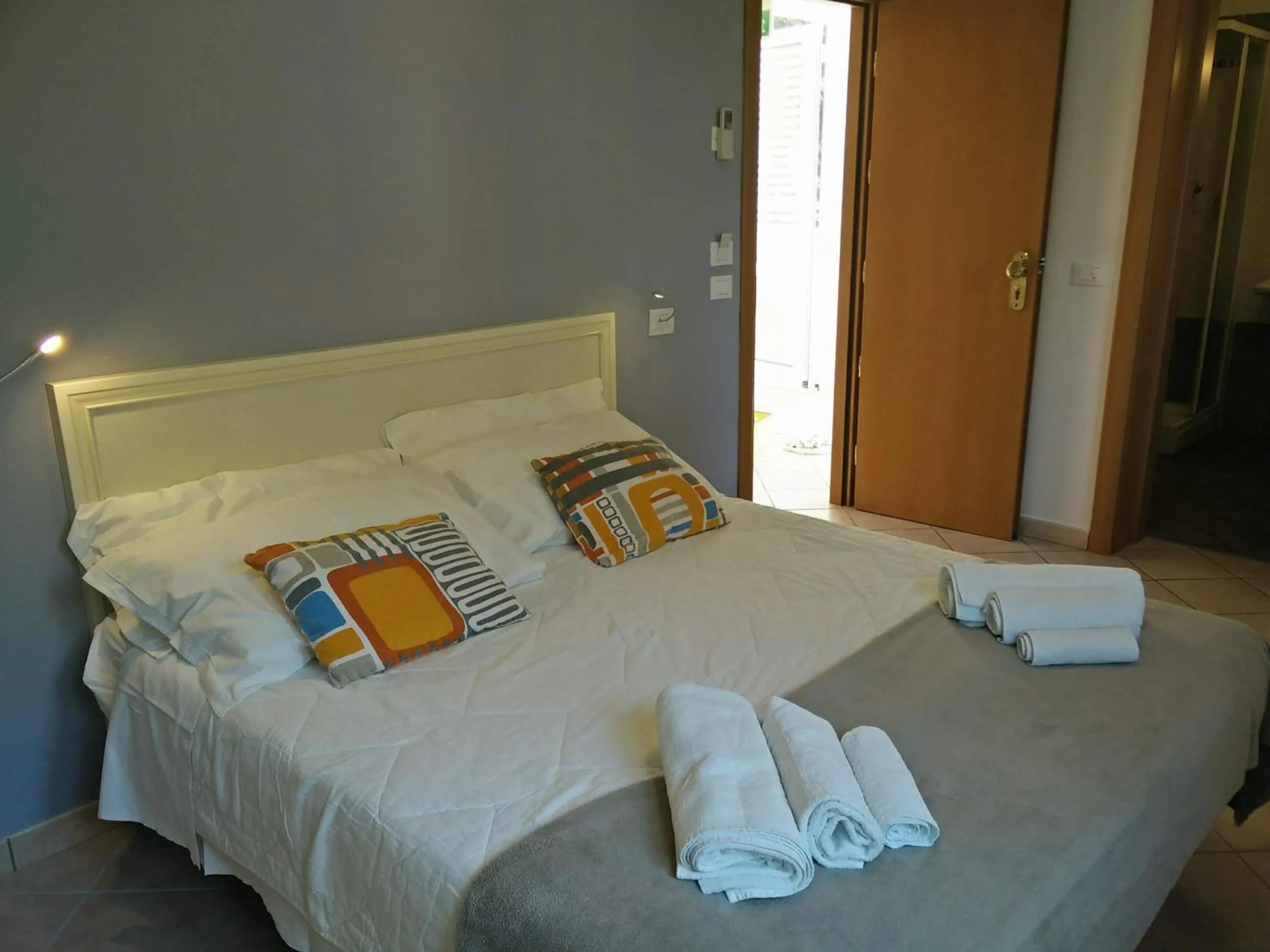 Bed in Hotel Garnì Anna