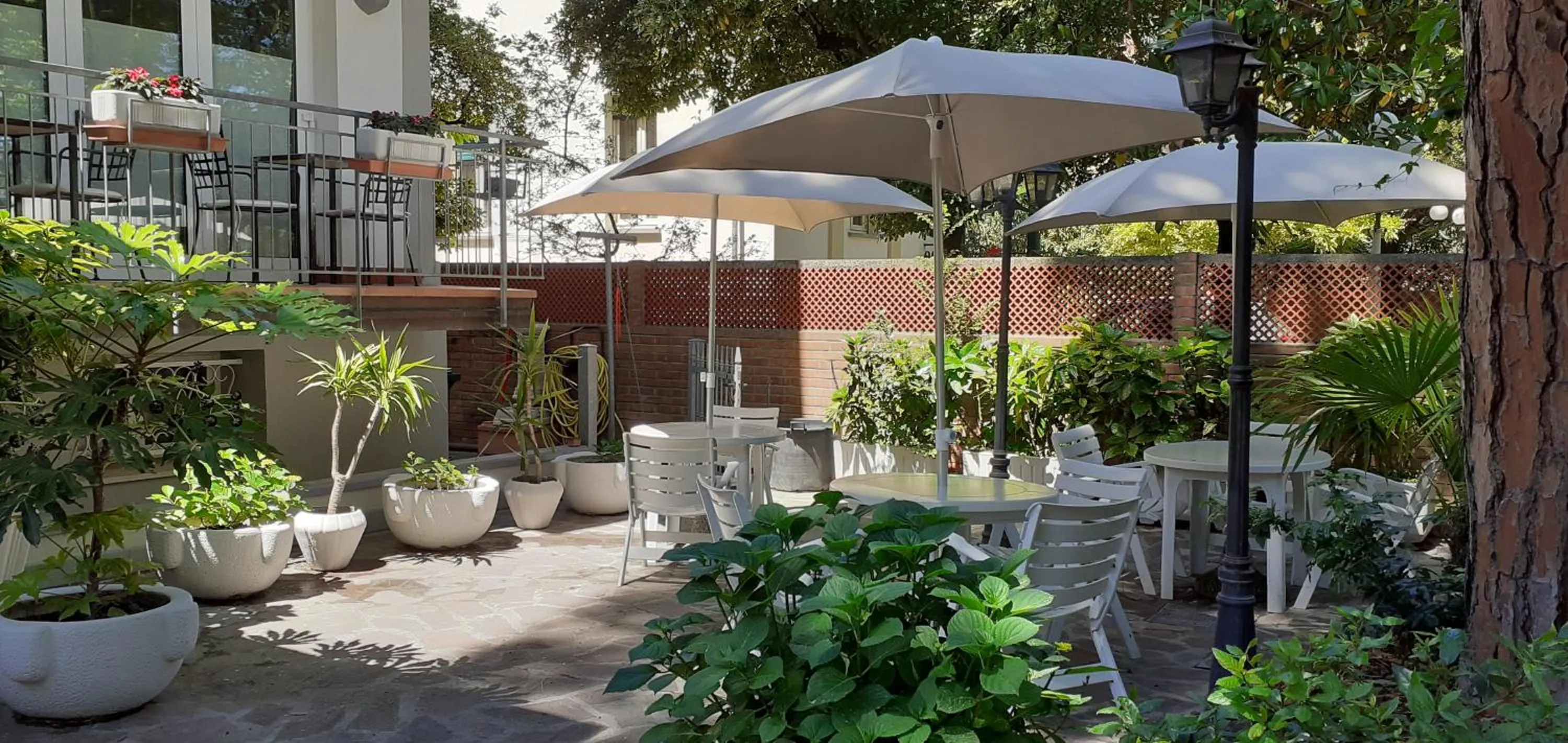 Property building in Hotel Garnì Anna