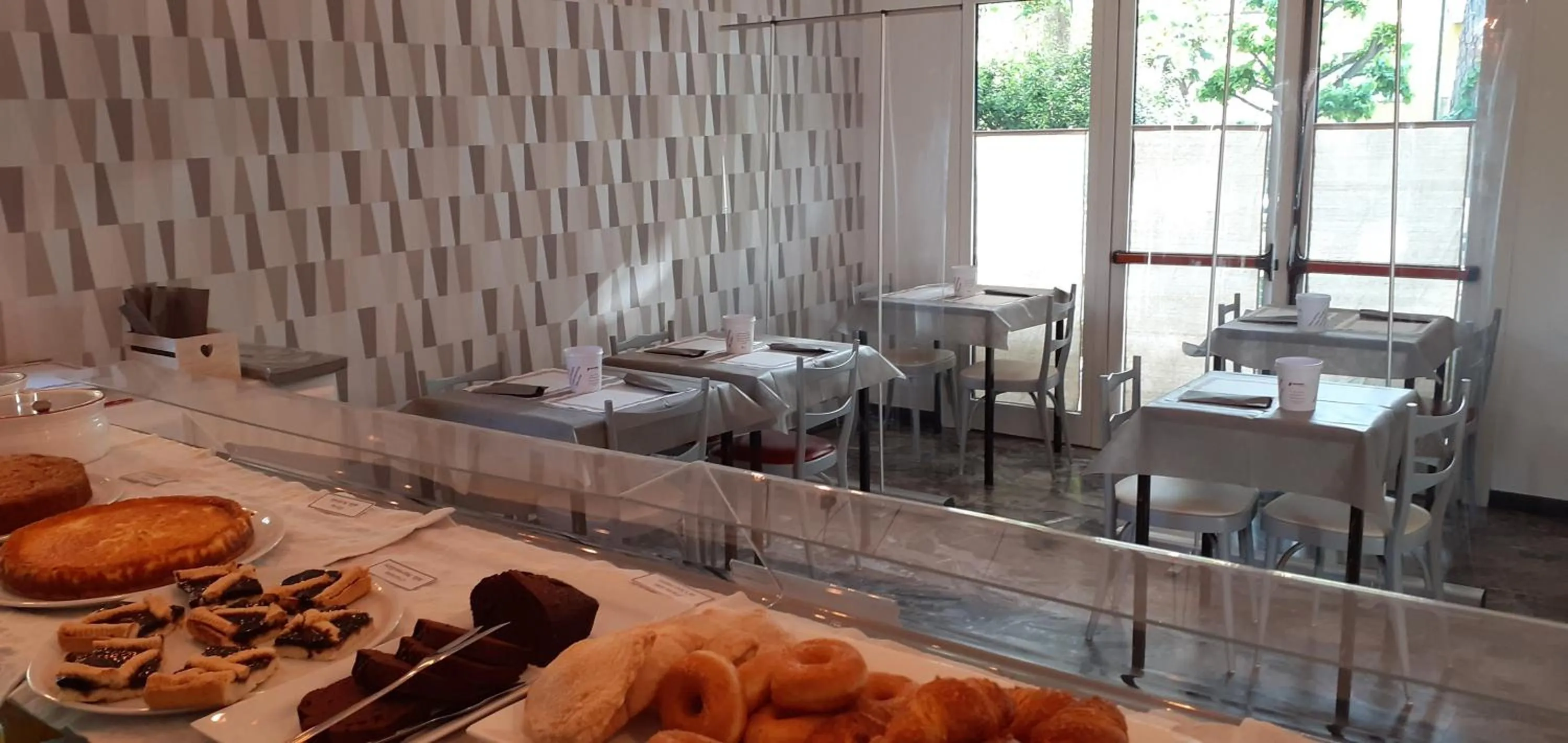 Breakfast in Hotel Garnì Anna