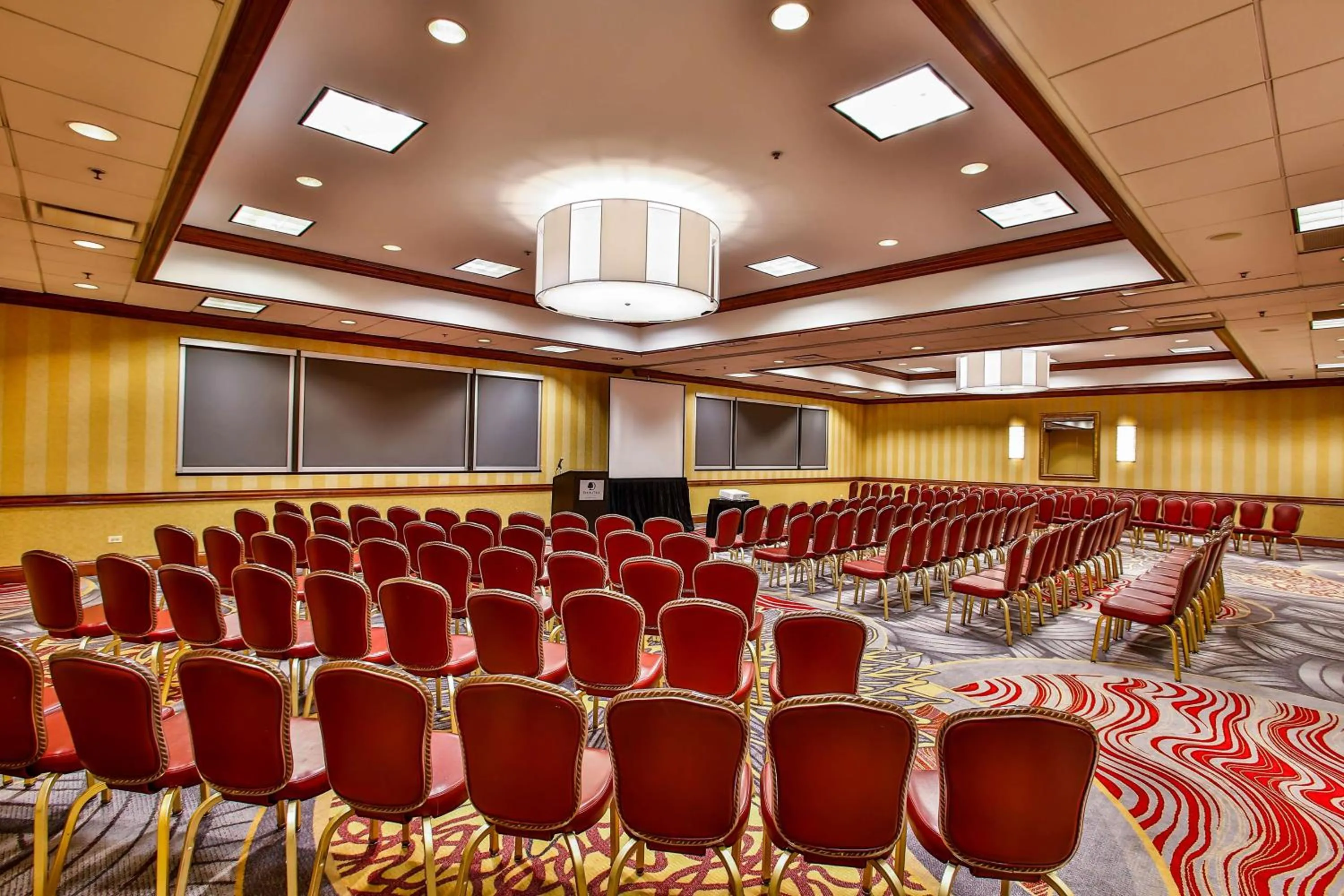 Meeting/conference room in DoubleTree by Hilton Chicago/Alsip
