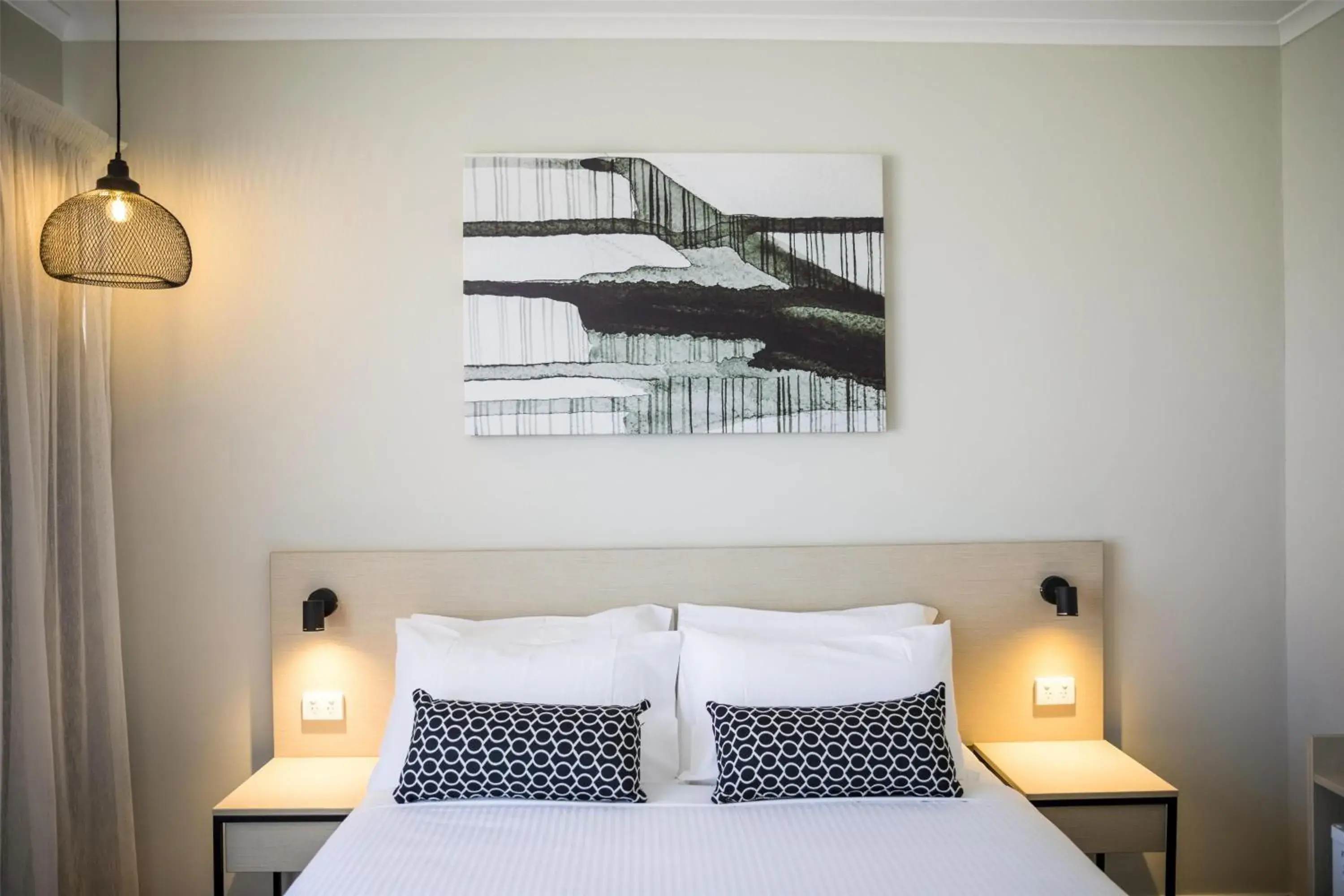 Queen Studio with Free Welcome Drink for Two Guests in Nightcap at Finsbury Hotel Queen Studio with Free Welcome Drink for Two Guests in Nightcap at Finsbury Hotel