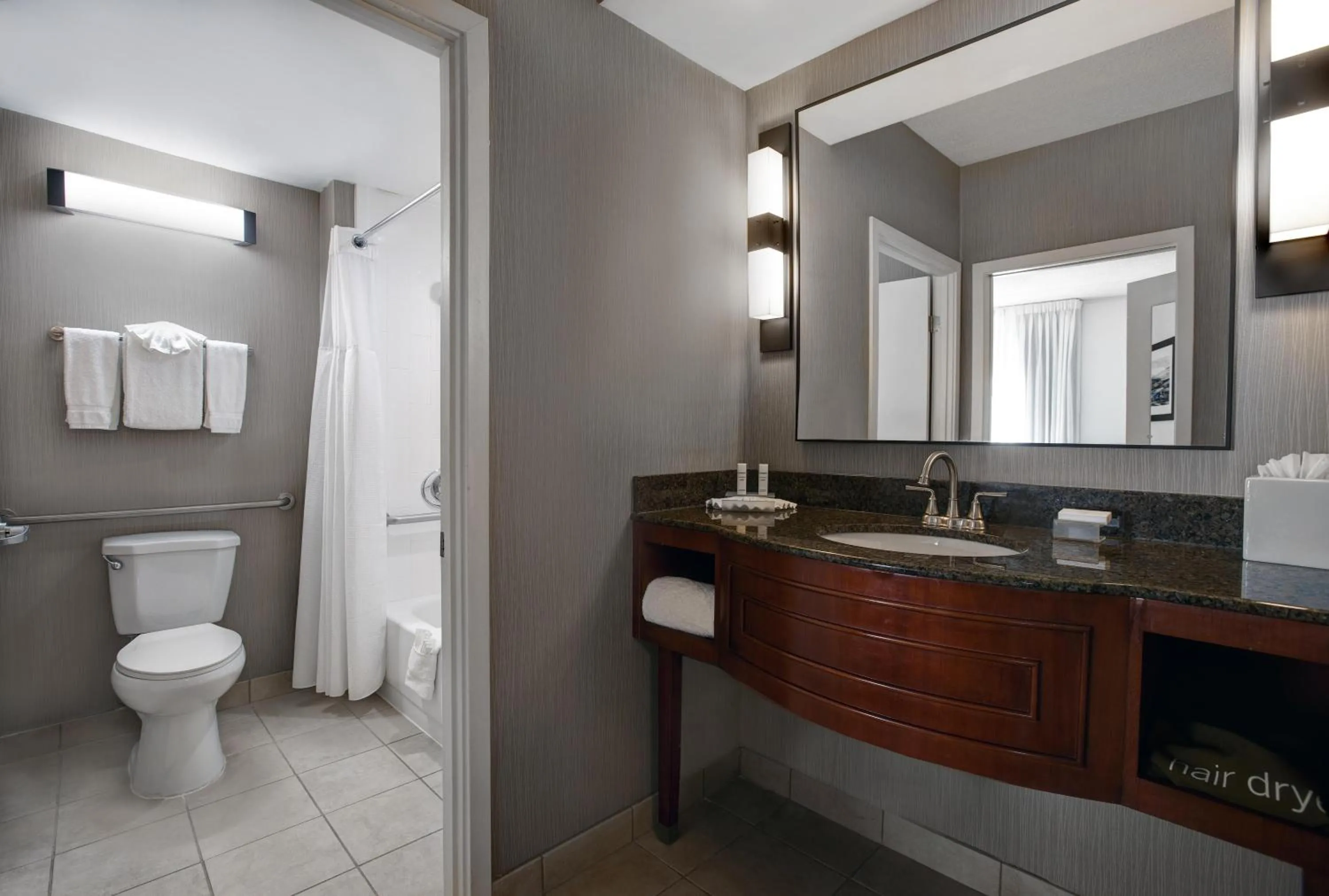 Bathroom in Homewood Suites by Hilton Chicago-Lincolnshire