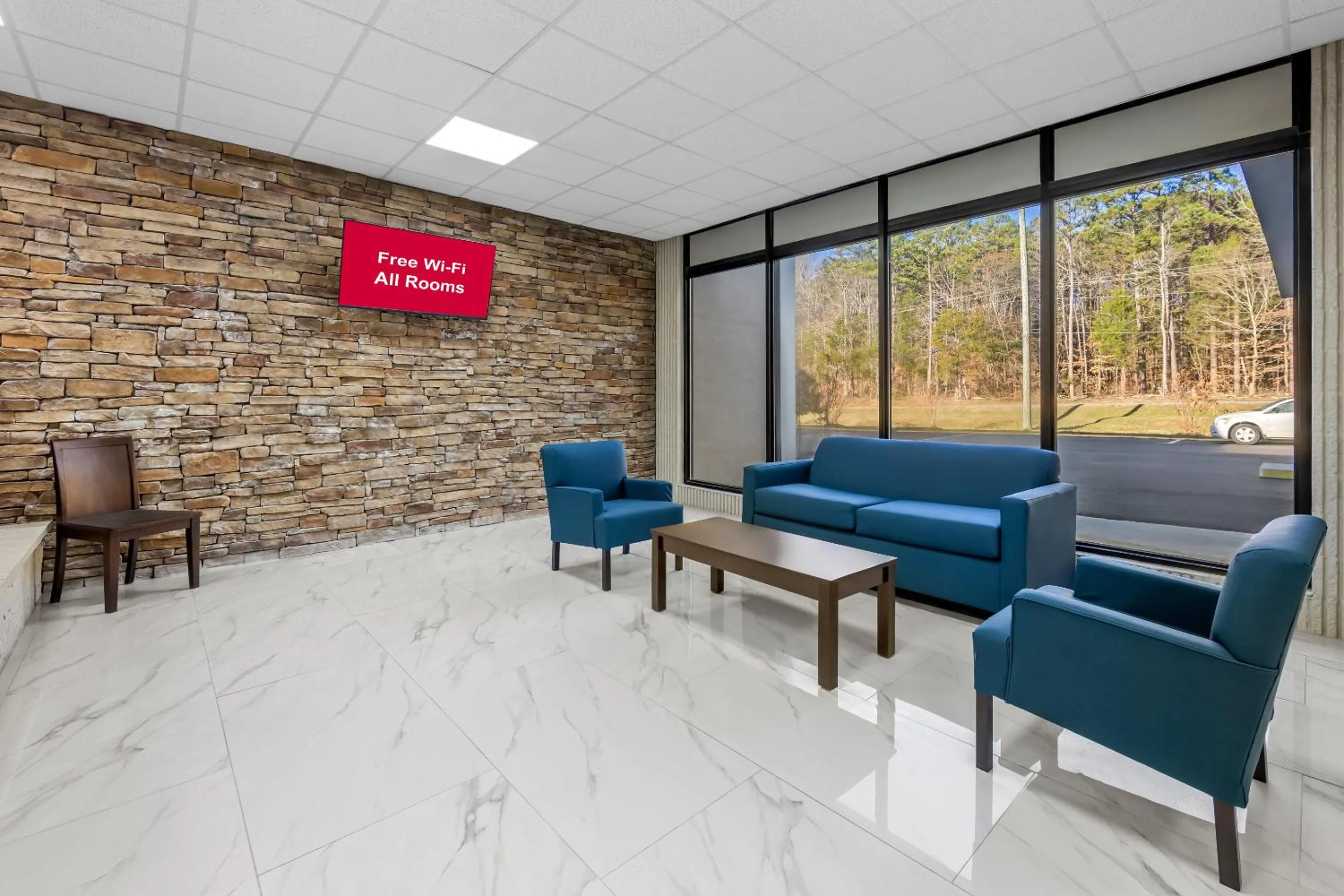 Lobby or reception in HomeTowne Studios by Red Roof Athens, TN