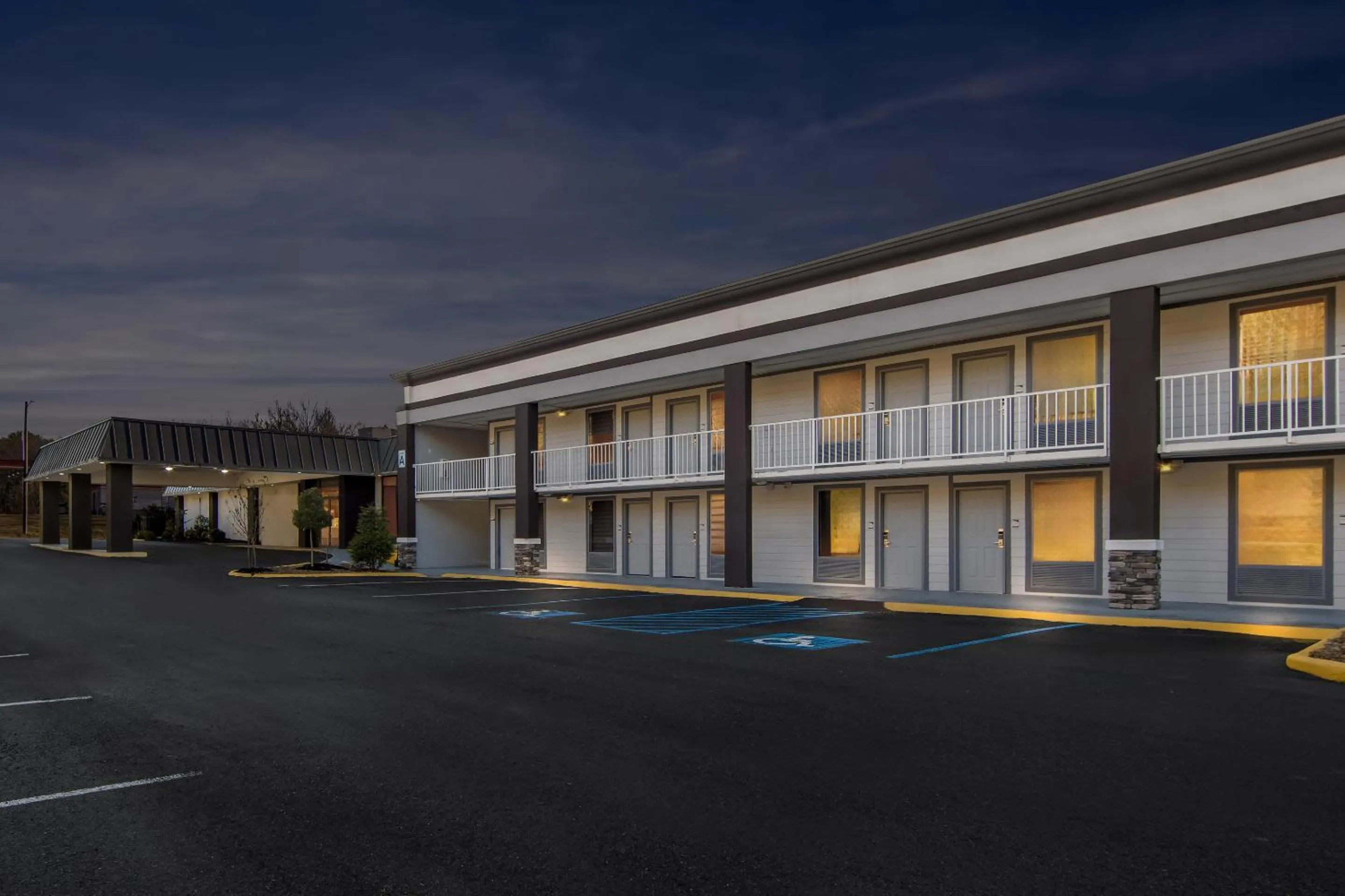 Facade/entrance in HomeTowne Studios by Red Roof Athens, TN